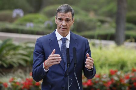 Ya es oficial: España cambia la ley del BOE y este gran grupo de trabajadores disfrutará, desde este año, de una rebaja en el IRPF 2 Horizontal