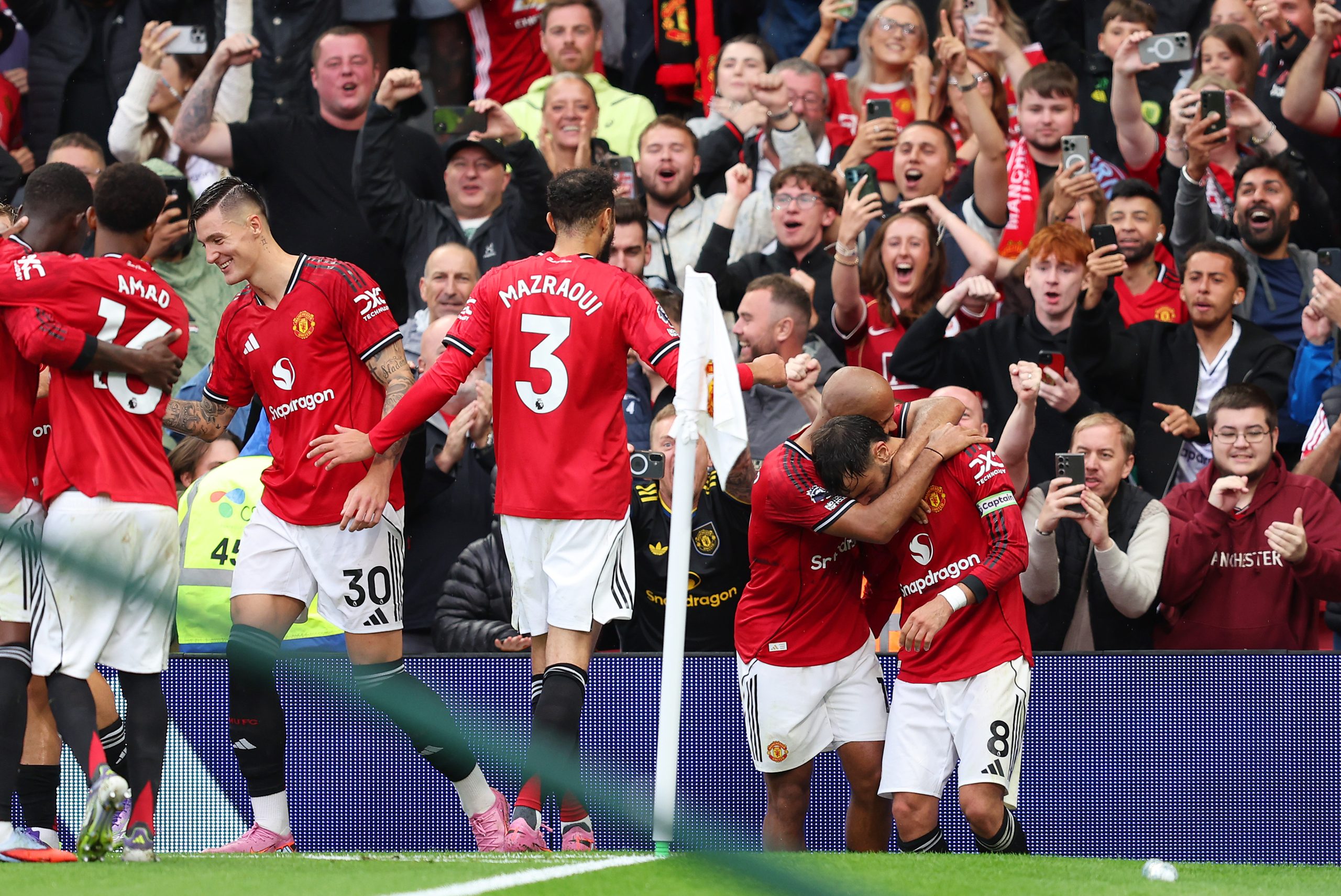 Bruno Fernandes: El Corazón de Old Trafford Lucha por Su Futuro