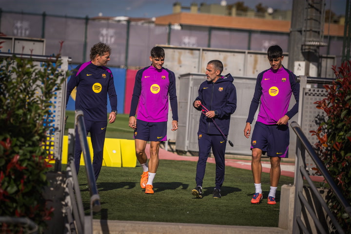 El Barça Reajusta el Futuro de sus Jóvenes Promesas: Martín y Bernal, en el Punto de Mira de Flick El Barça Reajusta el Futuro de sus Jóvenes Promesas: Martín y Bernal, en el Punto de Mira de Flick