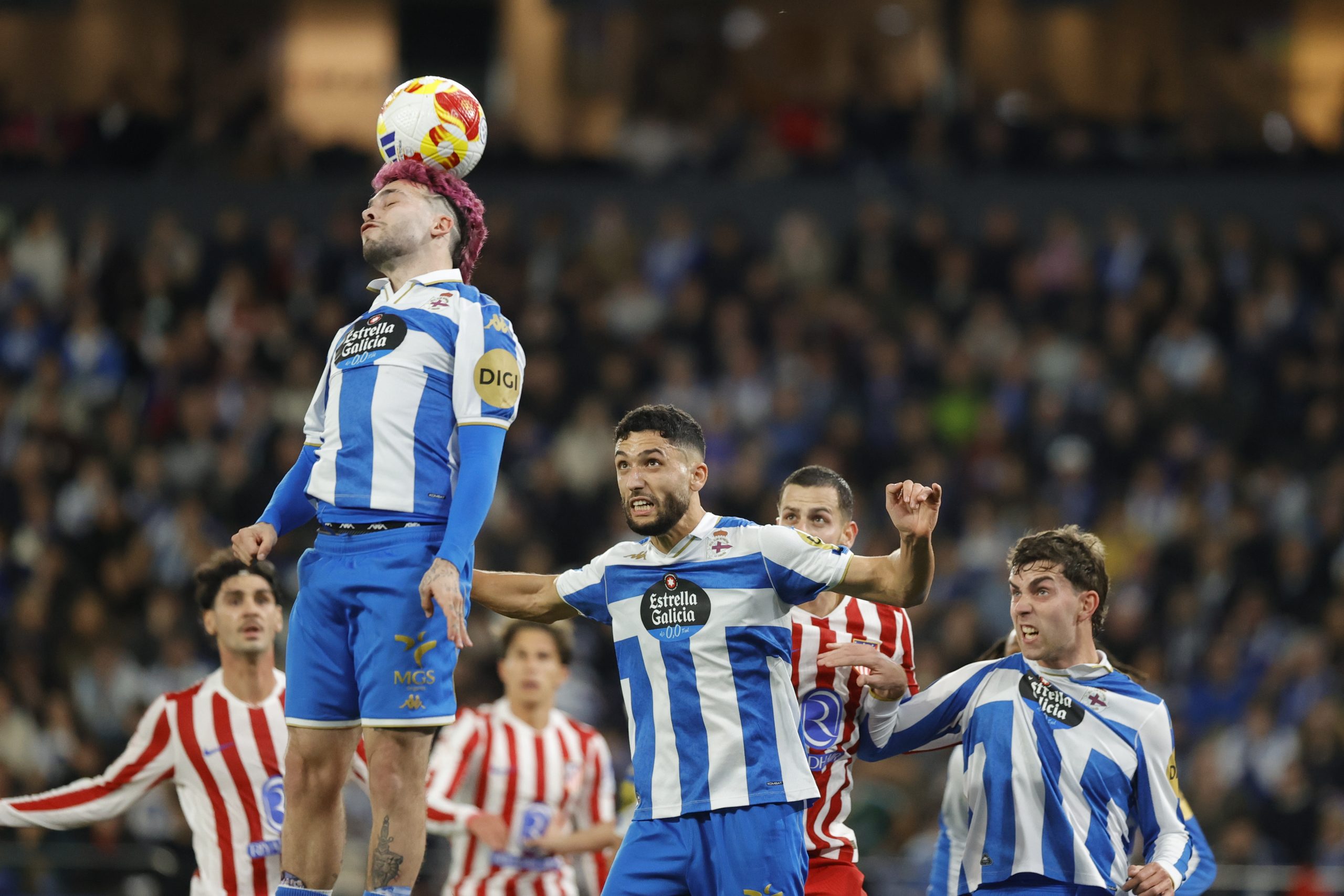 El Deportivo de La Coruña busca consolidar su racha ante un Real Zaragoza en crisis