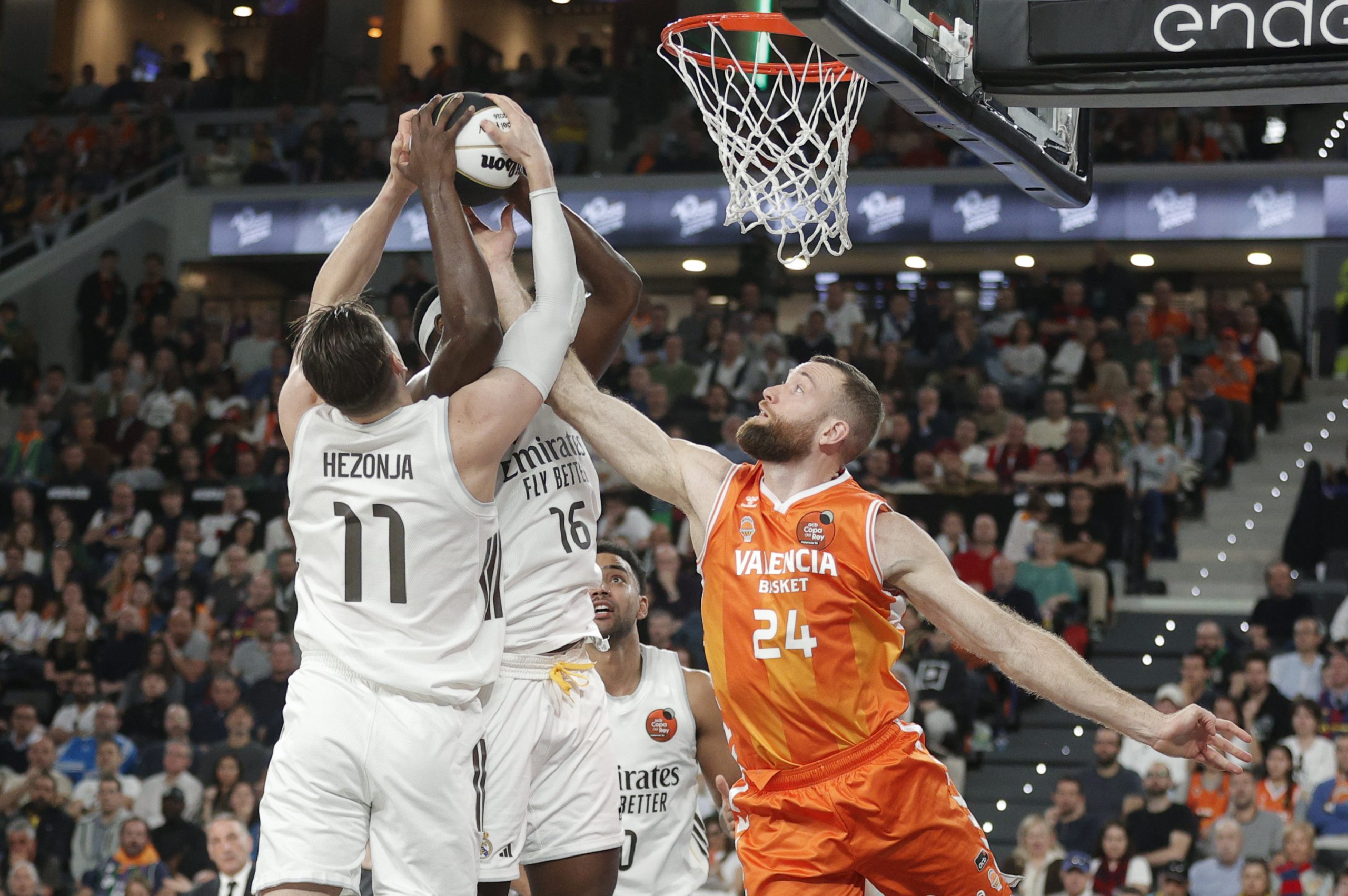 Duelo de Titanes en la Euroliga: Real Madrid Busca Afianzar su Liderato Ante un Desafiante Hapoel Tel Aviv