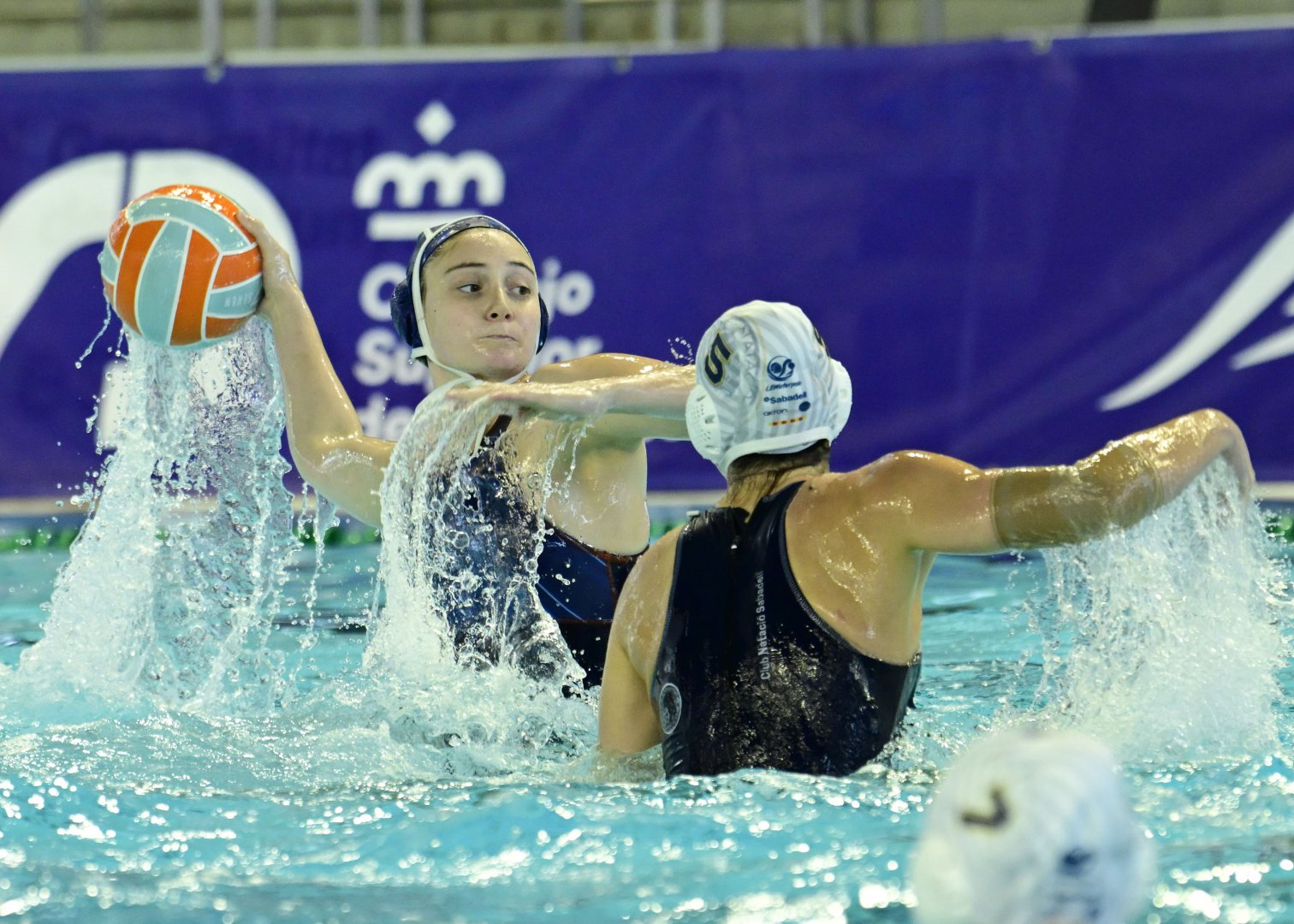El Sant Andreu brilla en la División de Honor femenina con una victoria contundente sobre el Sabadell