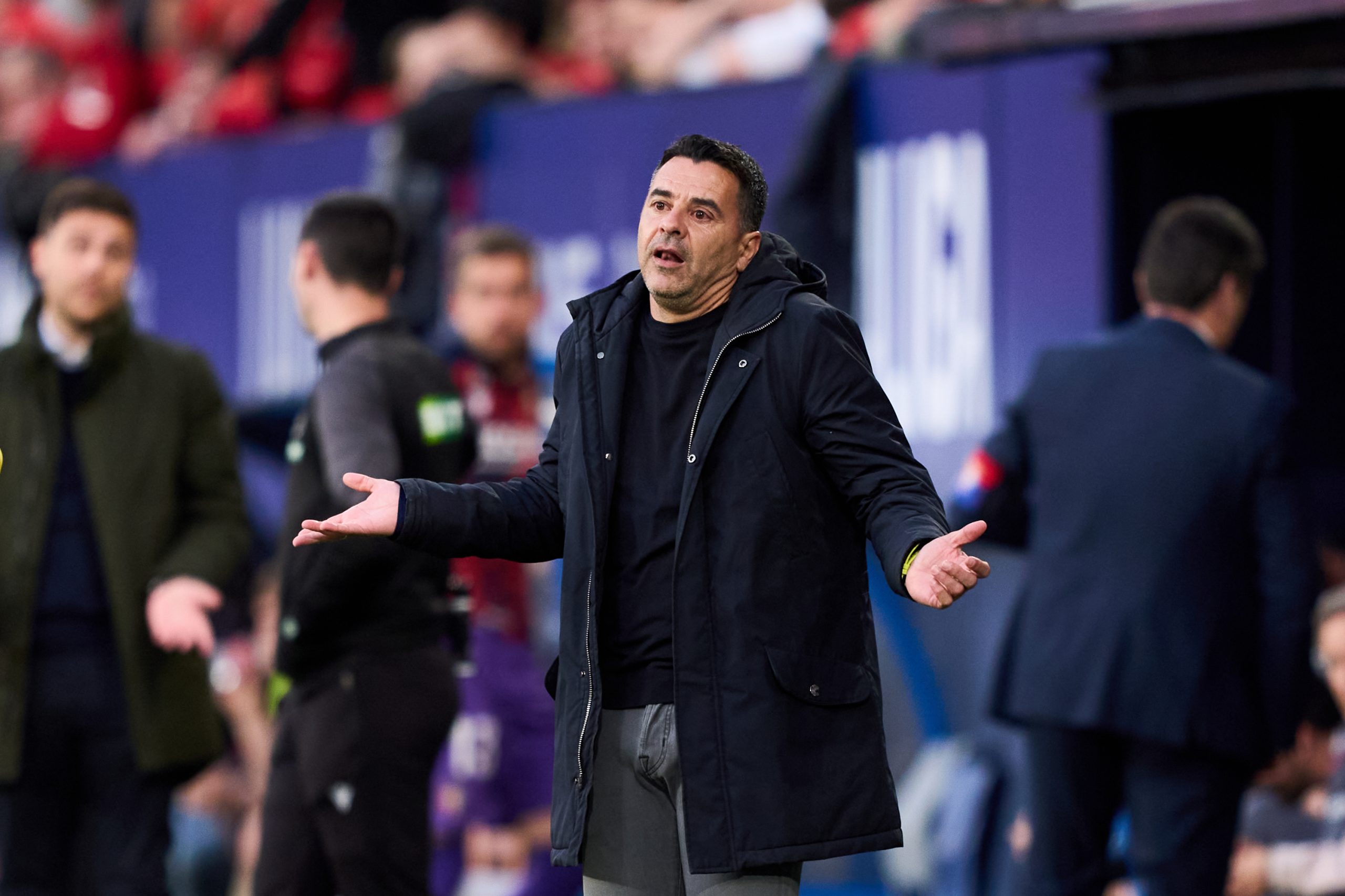 La lección de Míchel tras la derrota del Girona ante Osasuna: un llamado a la mejora La lección de Míchel tras la derrota del Girona ante Osasuna: un llamado a la mejora