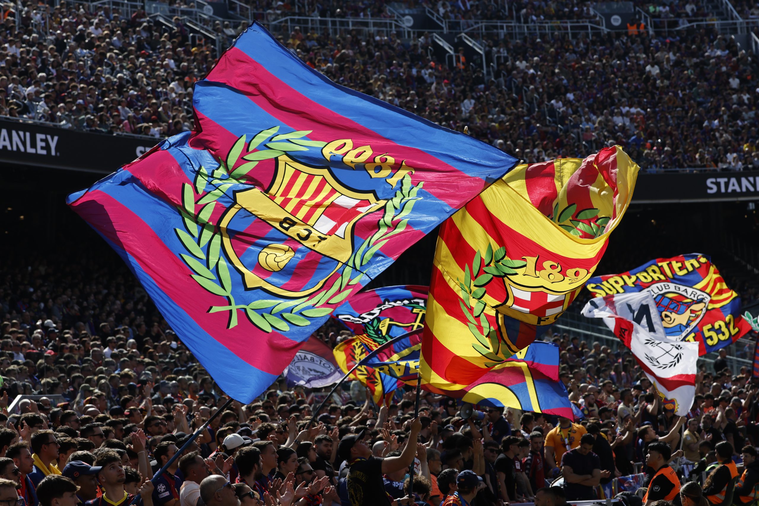 ¡Récord de Asistencia en el Spotify Camp Nou! La Afición Culé Responde con Pasión