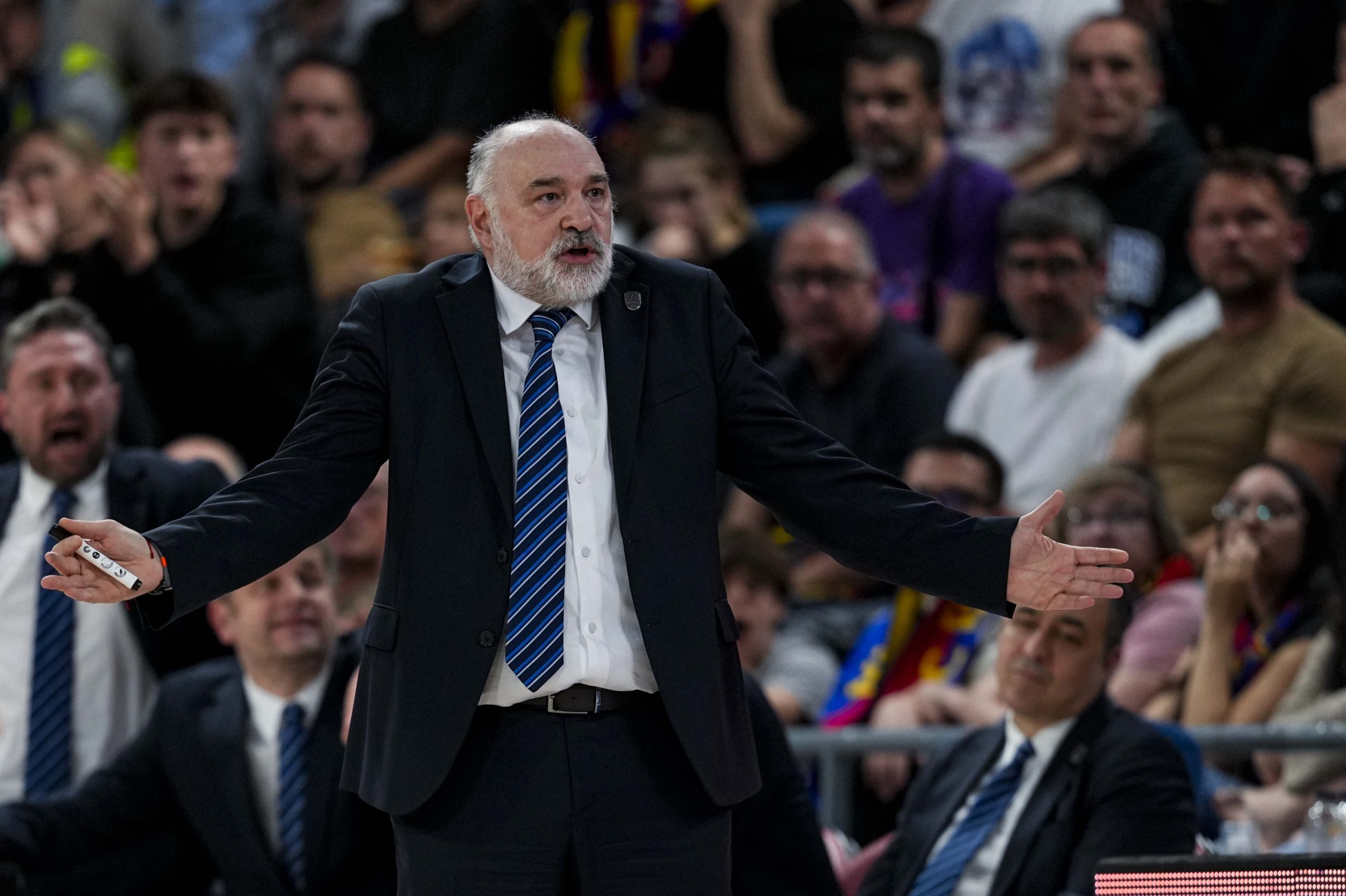 El Anadolu Efes Resiste en el Palau Blaugrana: Laso Reflexiona sobre las Bajas y el Futuro El Anadolu Efes Resiste en el Palau Blaugrana: Laso Reflexiona sobre las Bajas y el Futuro
