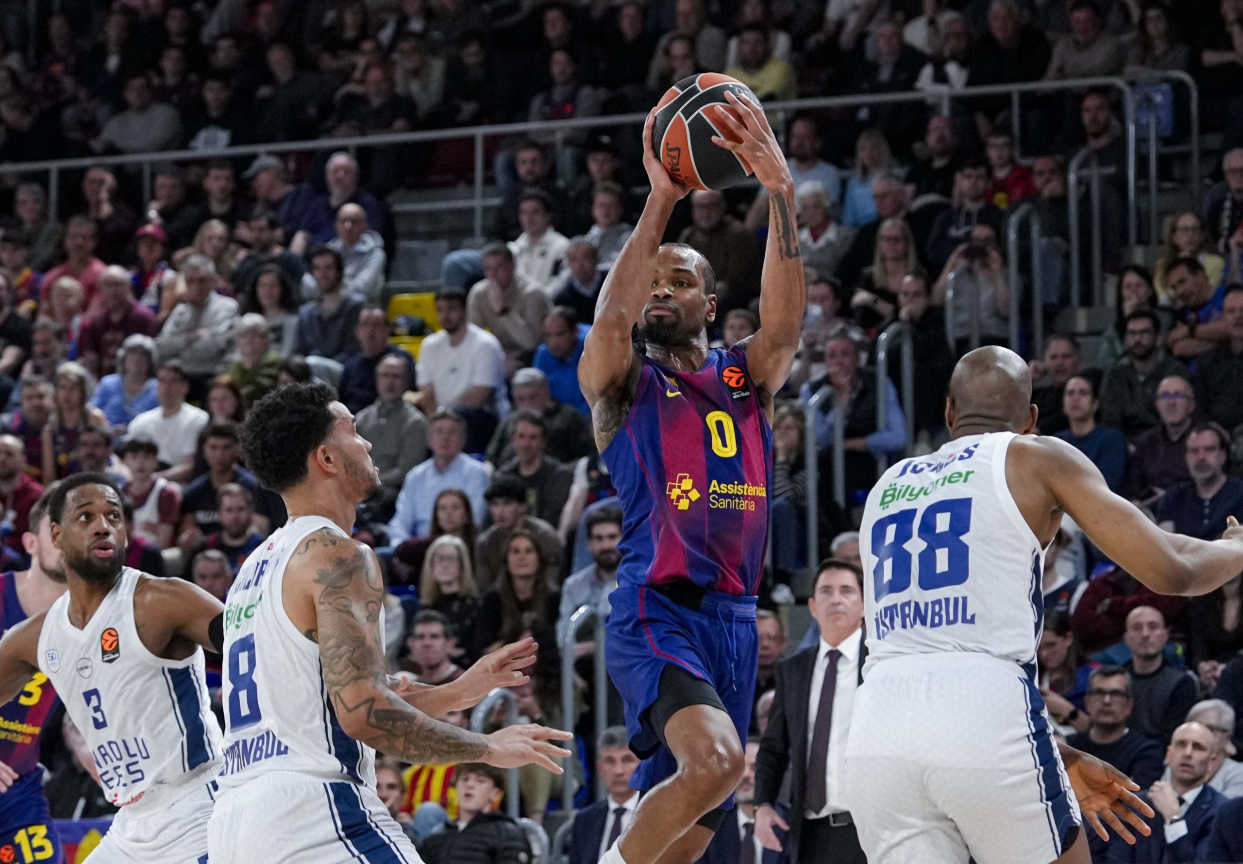 Euroliga: ¡Noche de Épica Española con Triunfos Clave que Sacuden la Tabla! Euroliga: ¡Noche de Épica Española con Triunfos Clave que Sacuden la Tabla!