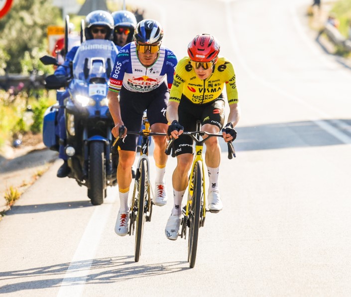 ¡Locura en la Volta a Catalunya! Evenepoel y Vingegaard, duelo épico truncado por una caída; Godon se corona ¡Locura en la Volta a Catalunya! Evenepoel y Vingegaard, duelo épico truncado por una caída; Godon se corona