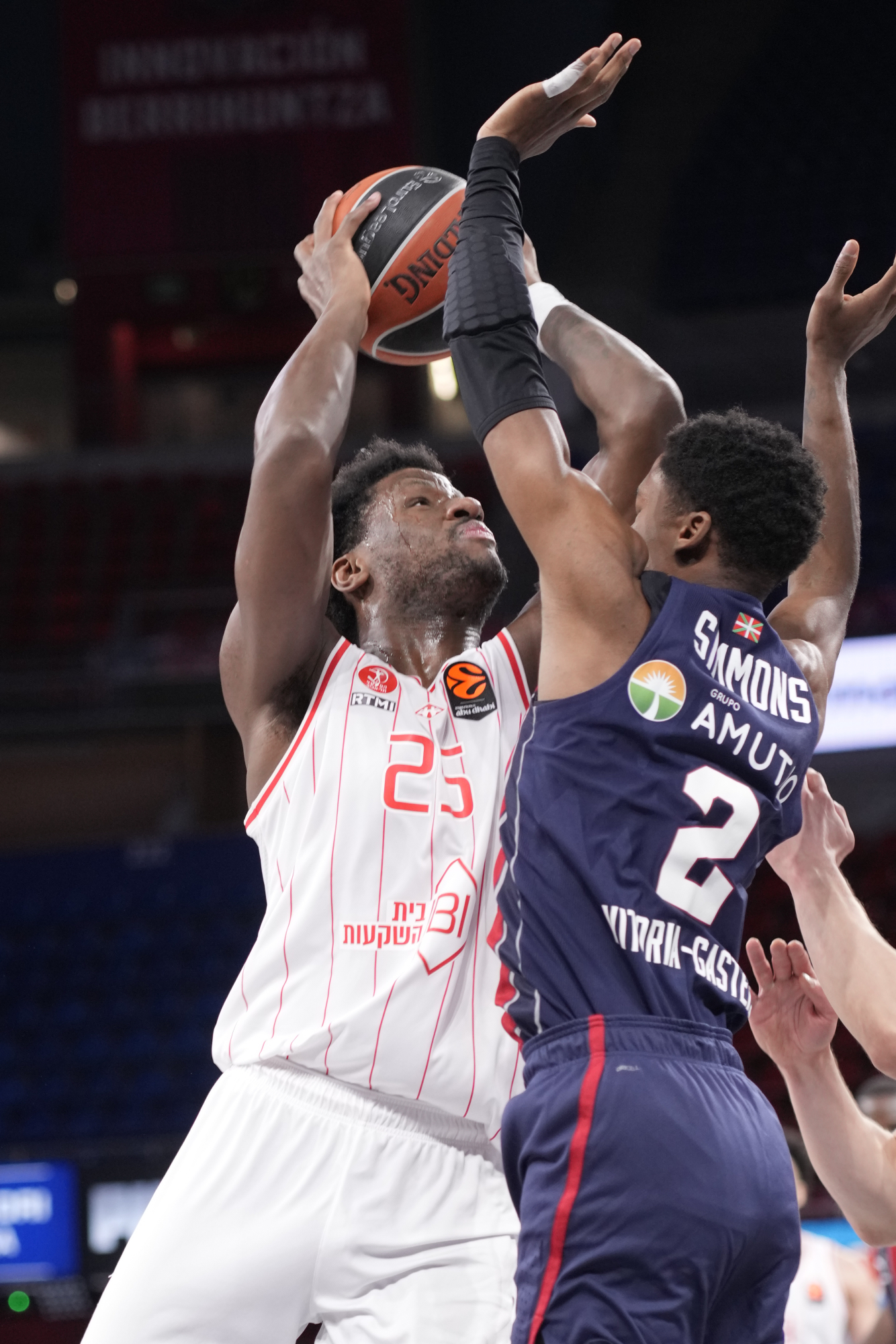 ¡Victoria épica de Baskonia que rompe la mala racha en la Euroliga!