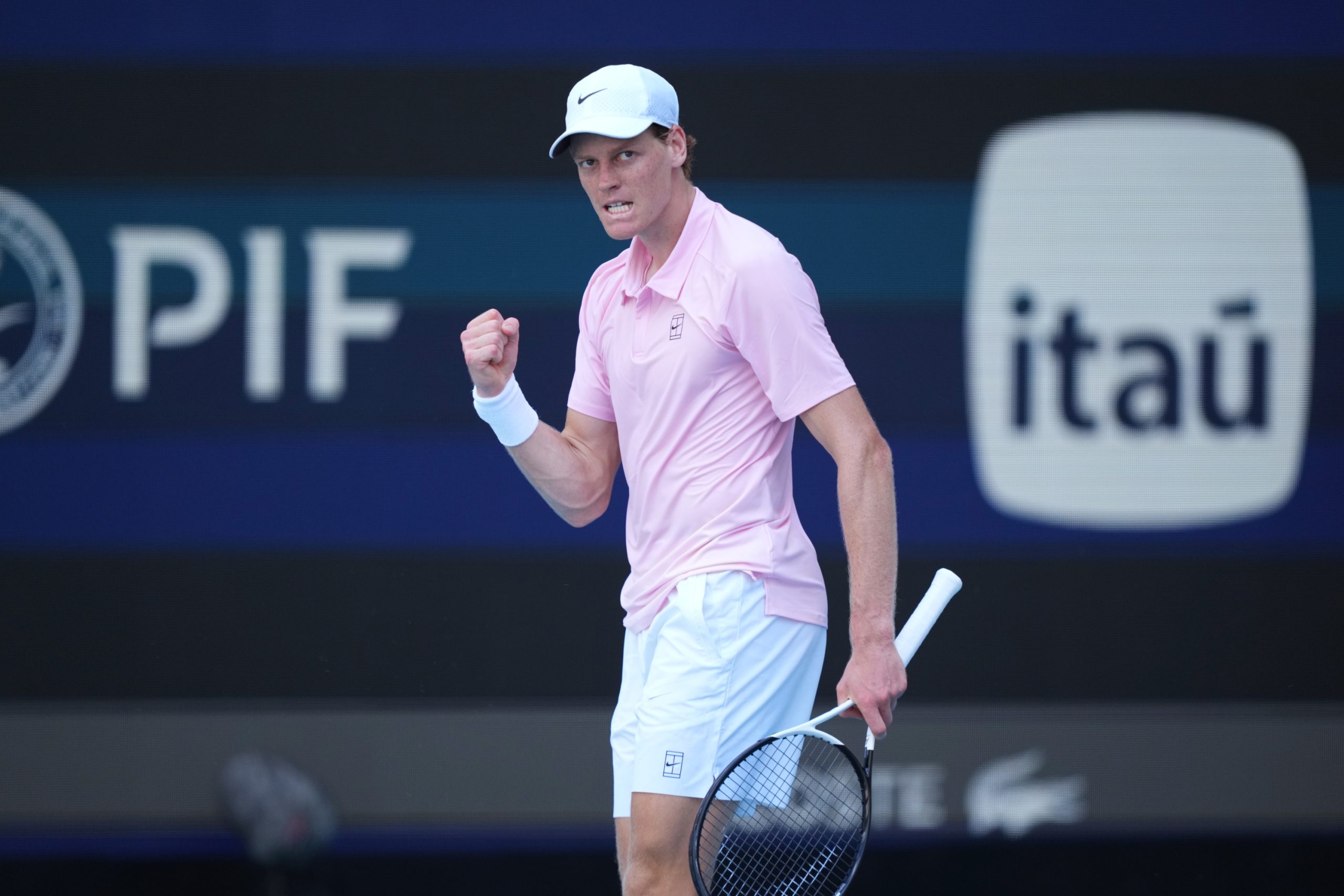 Jannik Sinner: El Imparable Ascenso hacia el 'Sunshine Double'