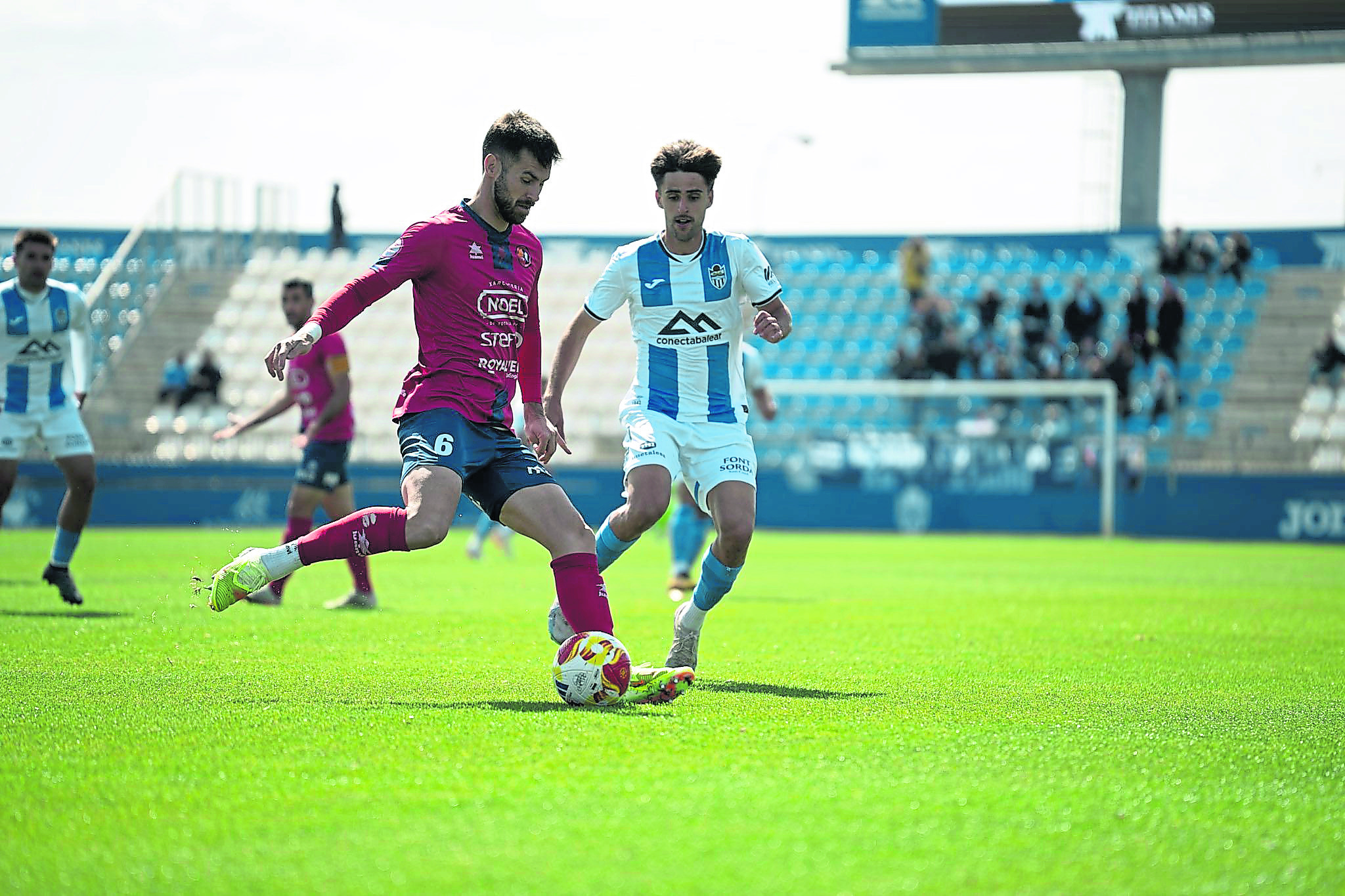 Olot in Crisis: A Team Fighting for Survival