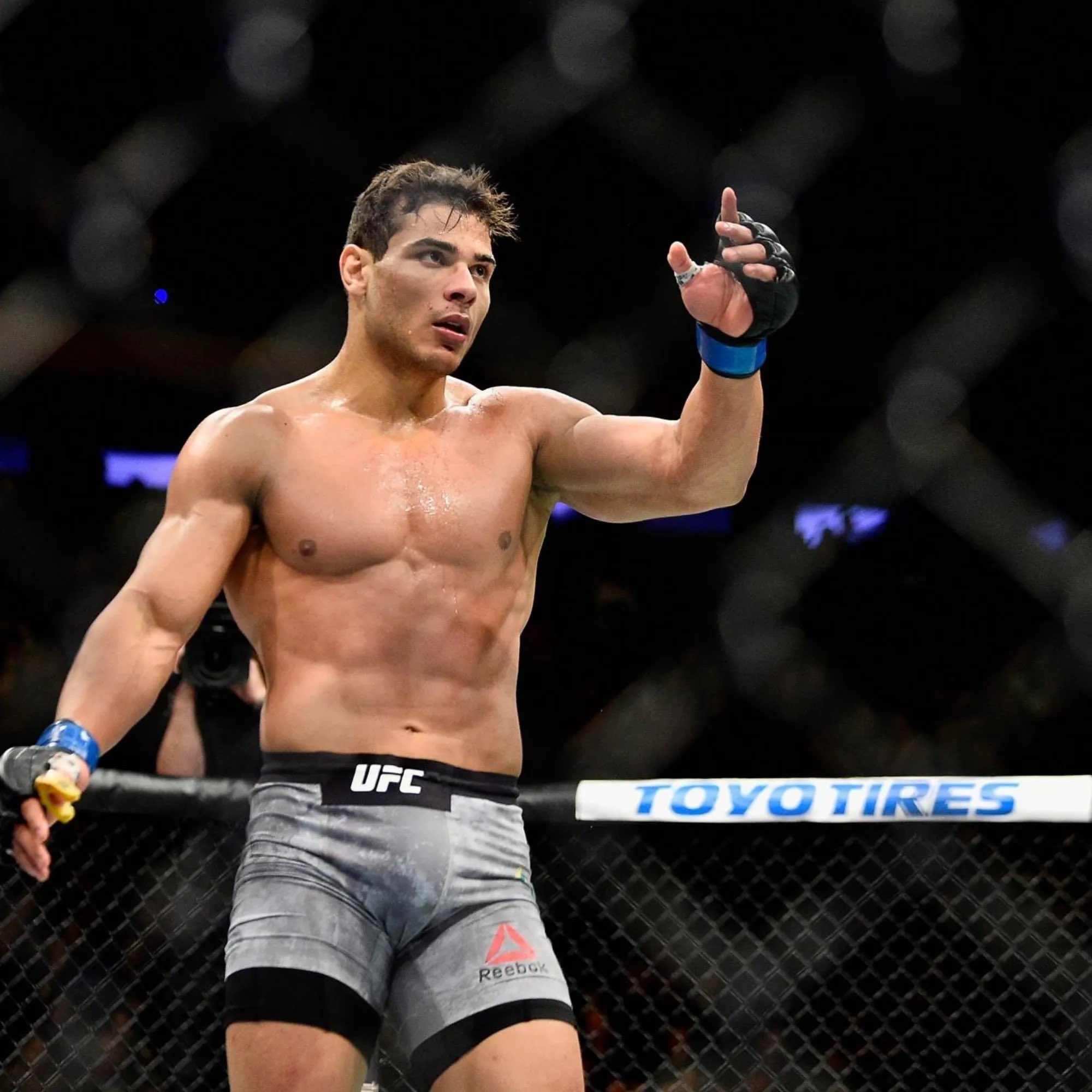 Paulo Costa Regresa por la Puerta Grande: Un Knockout que Hace Historia en el UFC