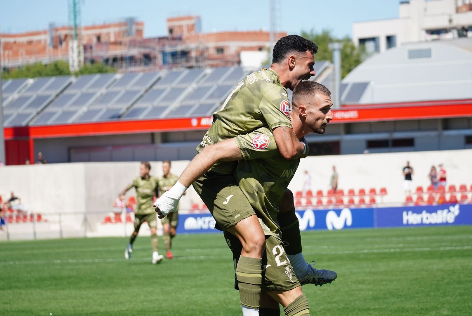 Real Murcia seeks a break against Atlético Madrileño: Crucial match for permanence and direct promotion