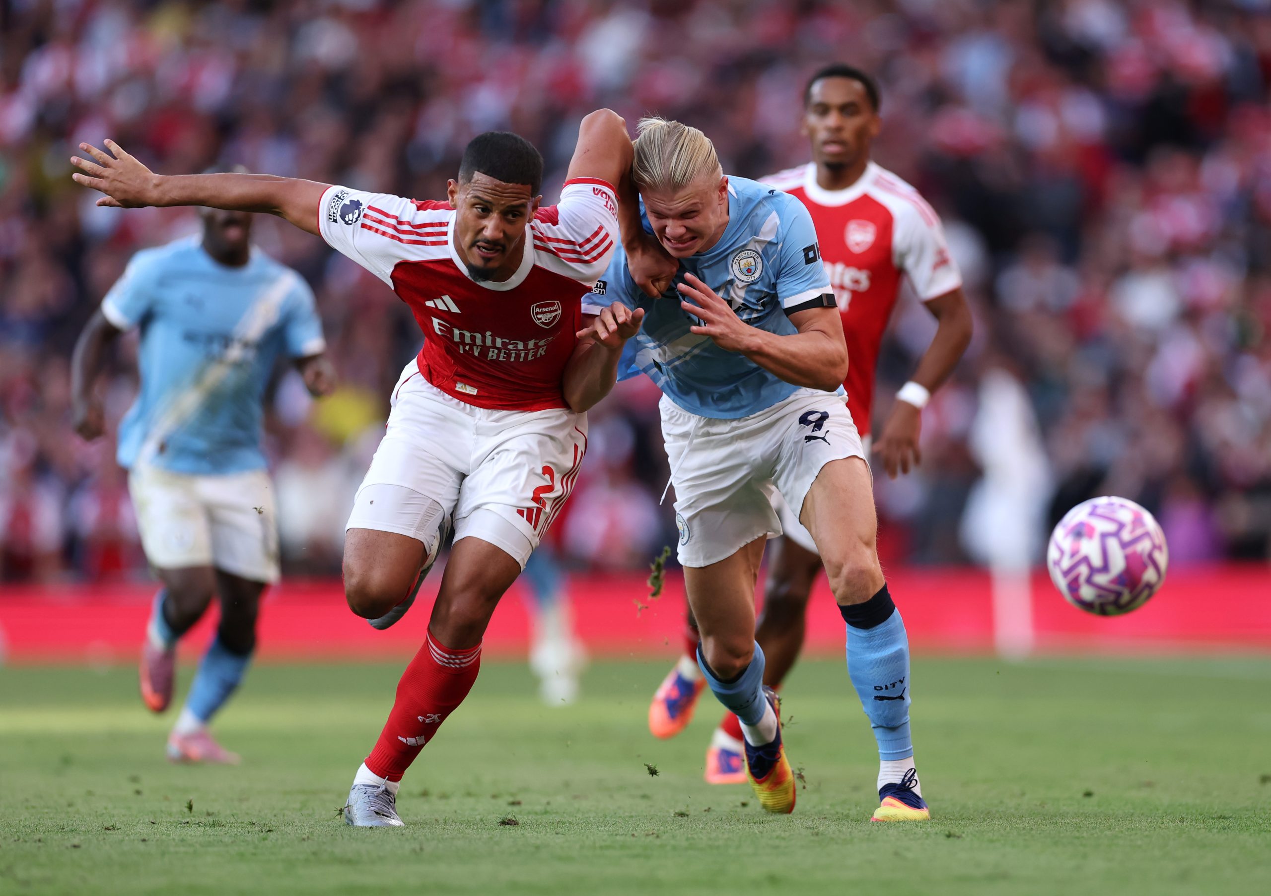 El Etihad, Campo de Batalla: Guardiola y Arteta se Juegan la Premier en una Final Anticipada