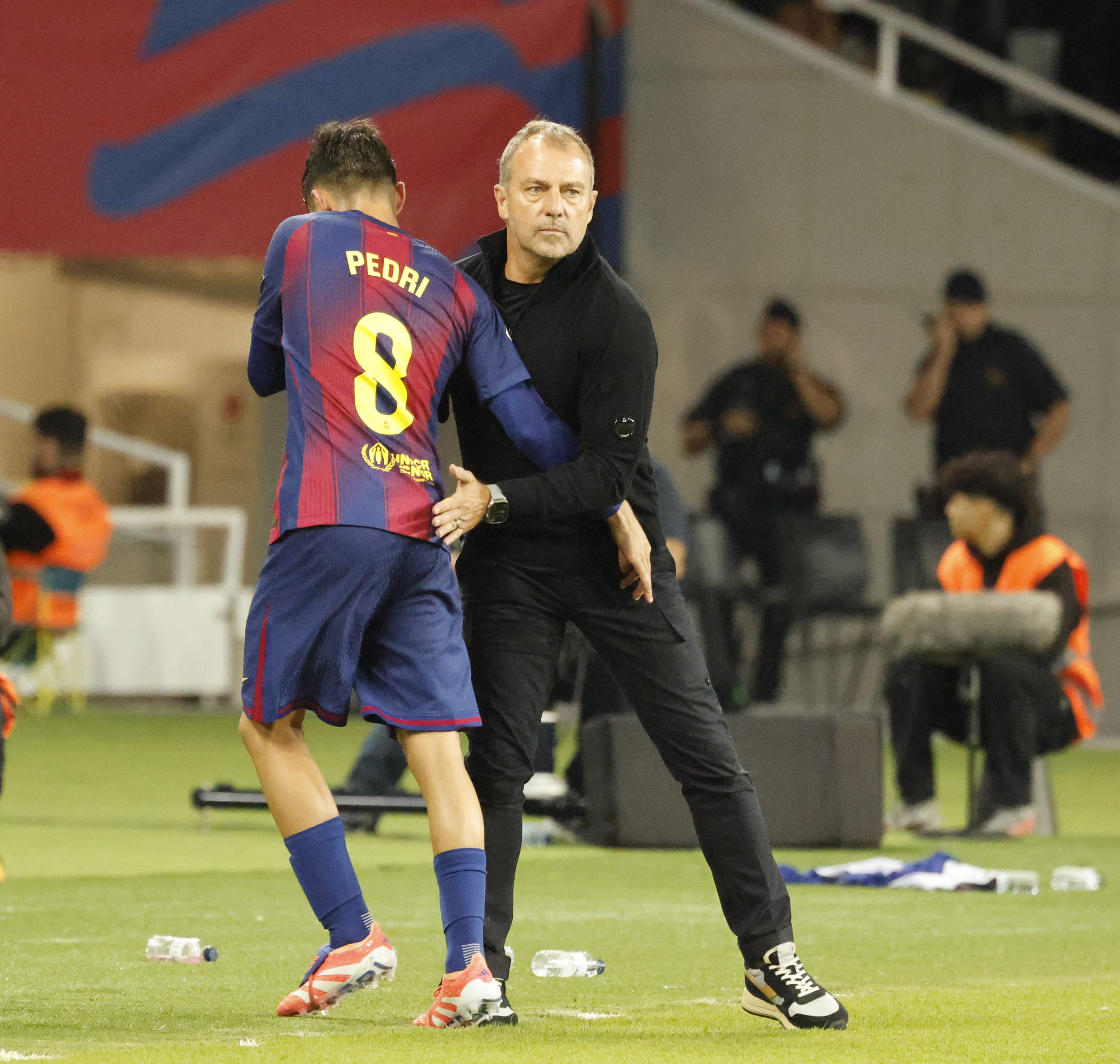 El Derbi de Barcelona: Flick Lanza un Mensaje de Unidad y Confianza Ante el Espanyol