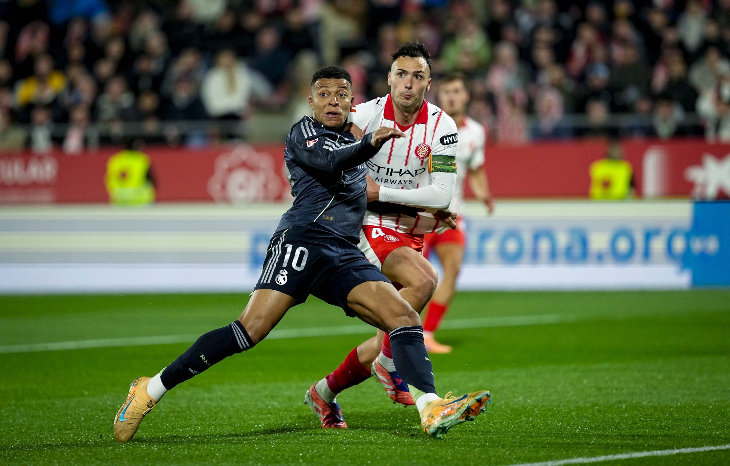 El Bernabéu, Escenario de un Duelo Clave: Real Madrid Busca Revancha ante un Girona en Racha