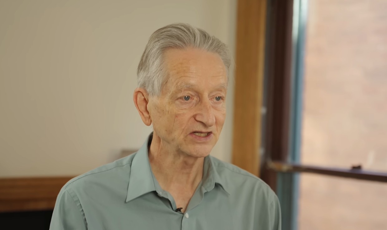 Geoffrey Hinton: The Future of AI and the Risk of Losing Control