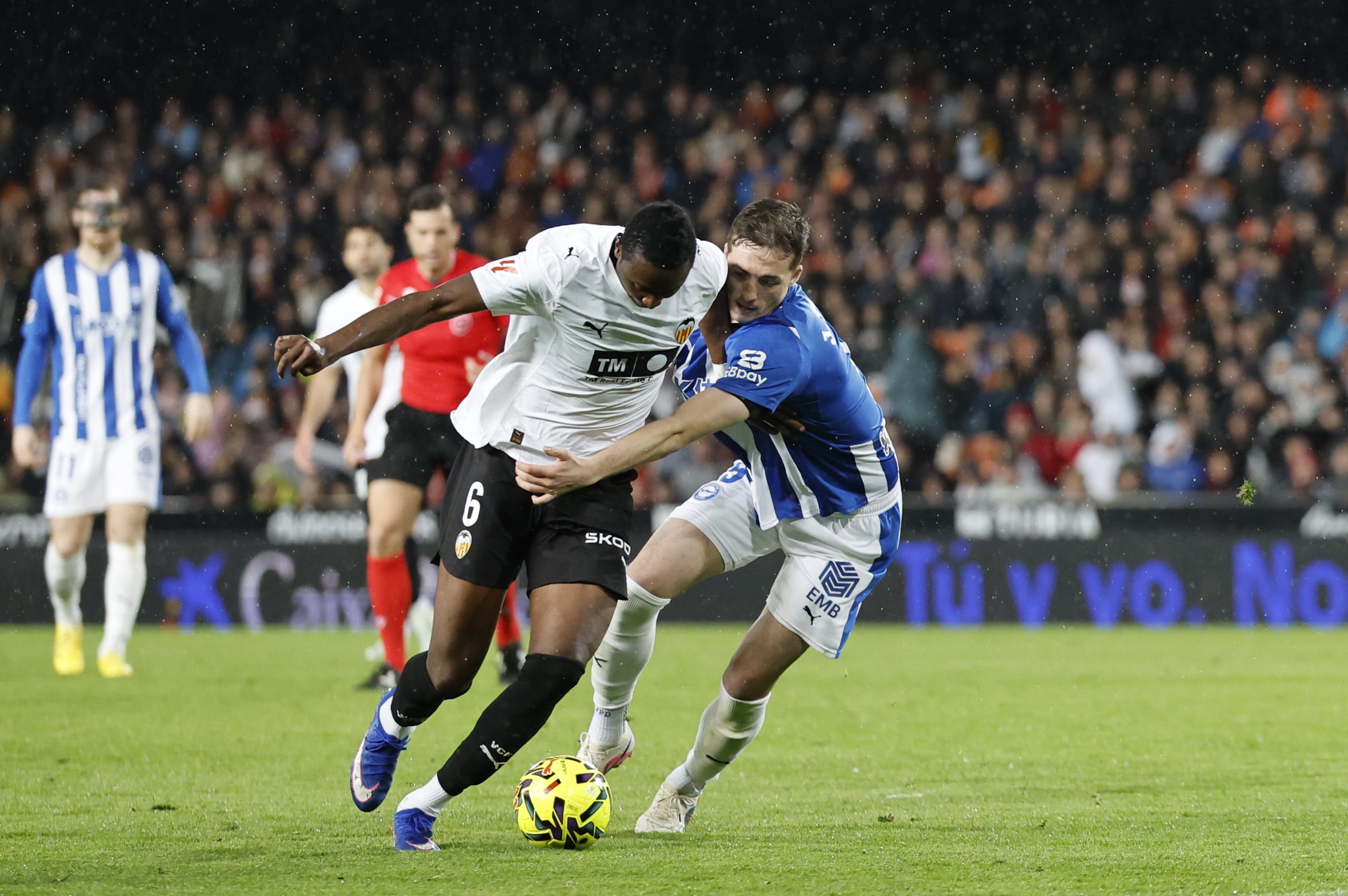 Sadiq, el Talismán del Valencia: Cada Gol Suyo Asegura Puntos