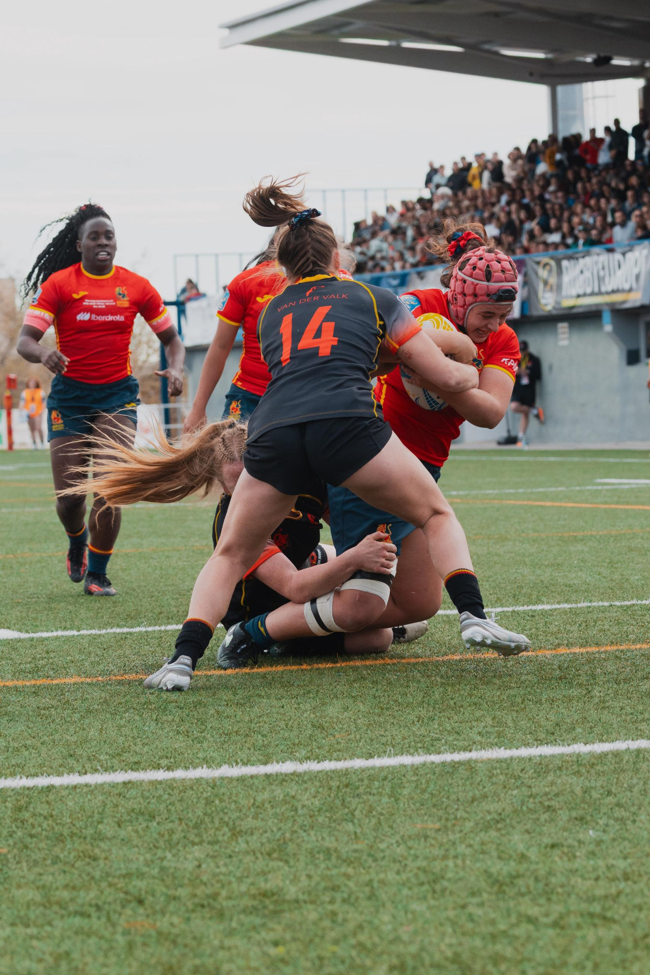 The Lioness 'B' Challenge the English Quarry: A Look at the Future of Spanish Rugby The Lioness 'B' Challenge the English Quarry: A Look at the Future of Spanish Rugby