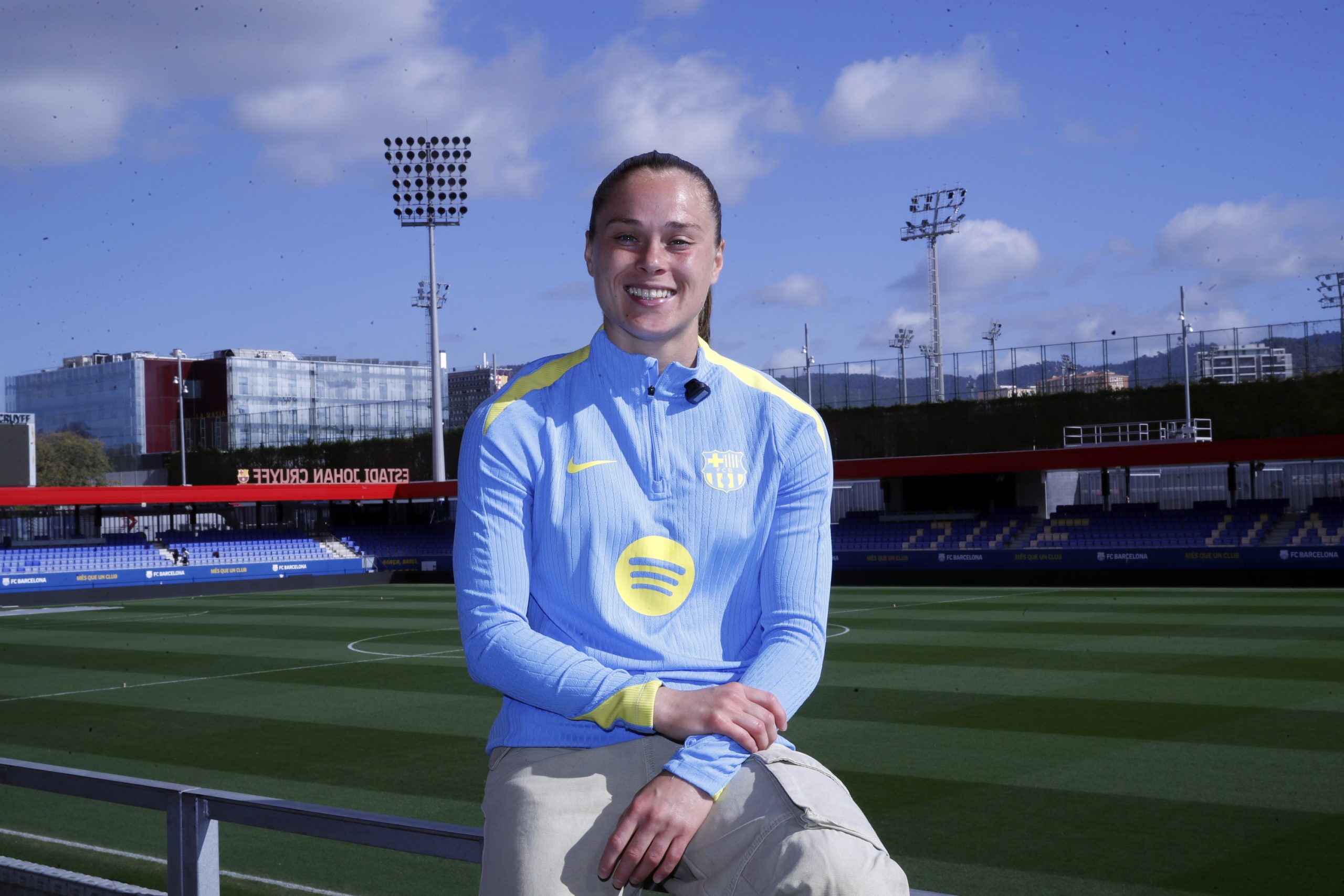 Ewa Pajor: From Shadow to Glory, the Polish Striker Who Conquers the Heart of the Camp Nou Ewa Pajor: From Shadow to Glory, the Polish Striker Who Conquers the Heart of the Camp Nou