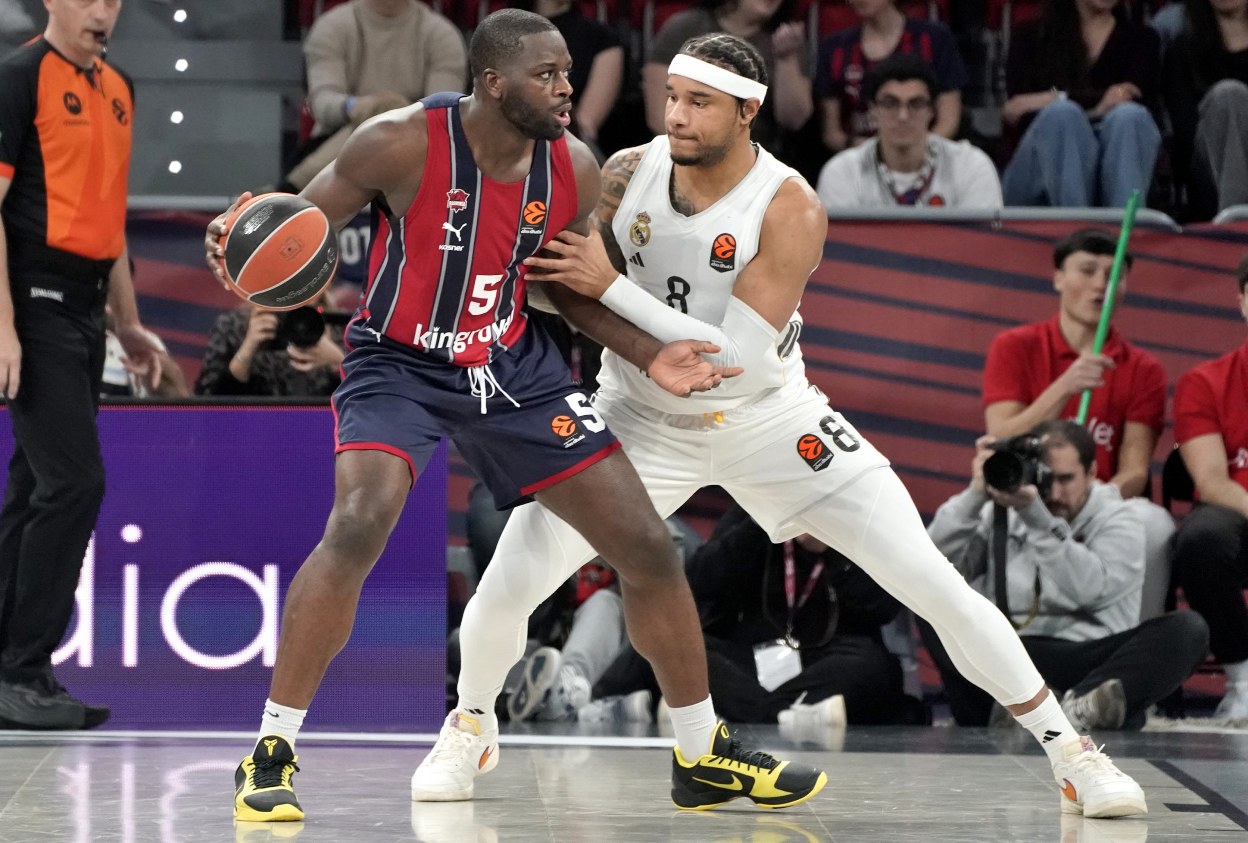 Miracle in Vitoria! Baskonia comes back 7 points in 2 minutes and knocks down a collapsed Real Madrid Miracle in Vitoria! Baskonia comes back 7 points in 2 minutes and knocks down a collapsed Real Madrid