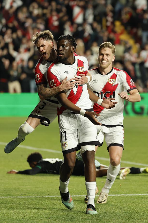 Vallecas Breathe: Nteka Unlocks Victory against an Elche Condemned by Expulsion