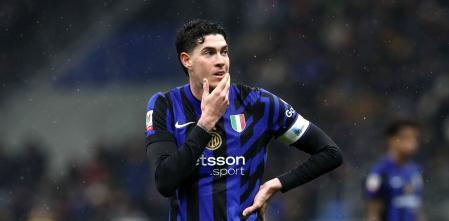 Bastoni, entre el 'sí' del Barça y la espera de Flick: el futuro del central italiano se decide en Barcelona