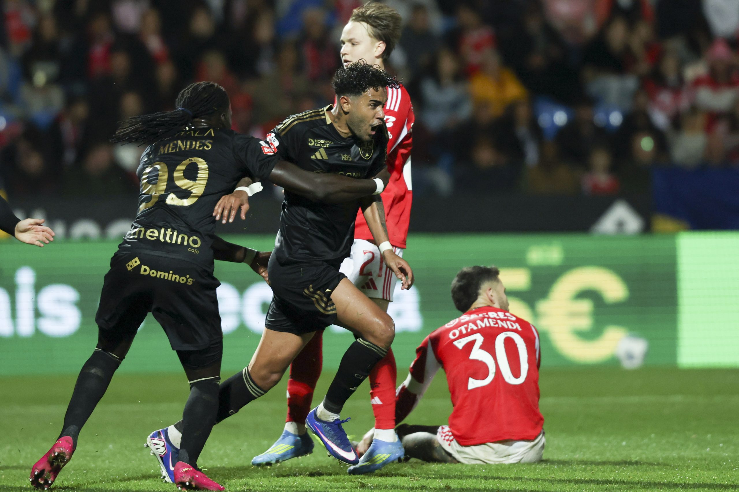 Un empate inesperado frena al Benfica en su lucha por el título de la Primeira Liga