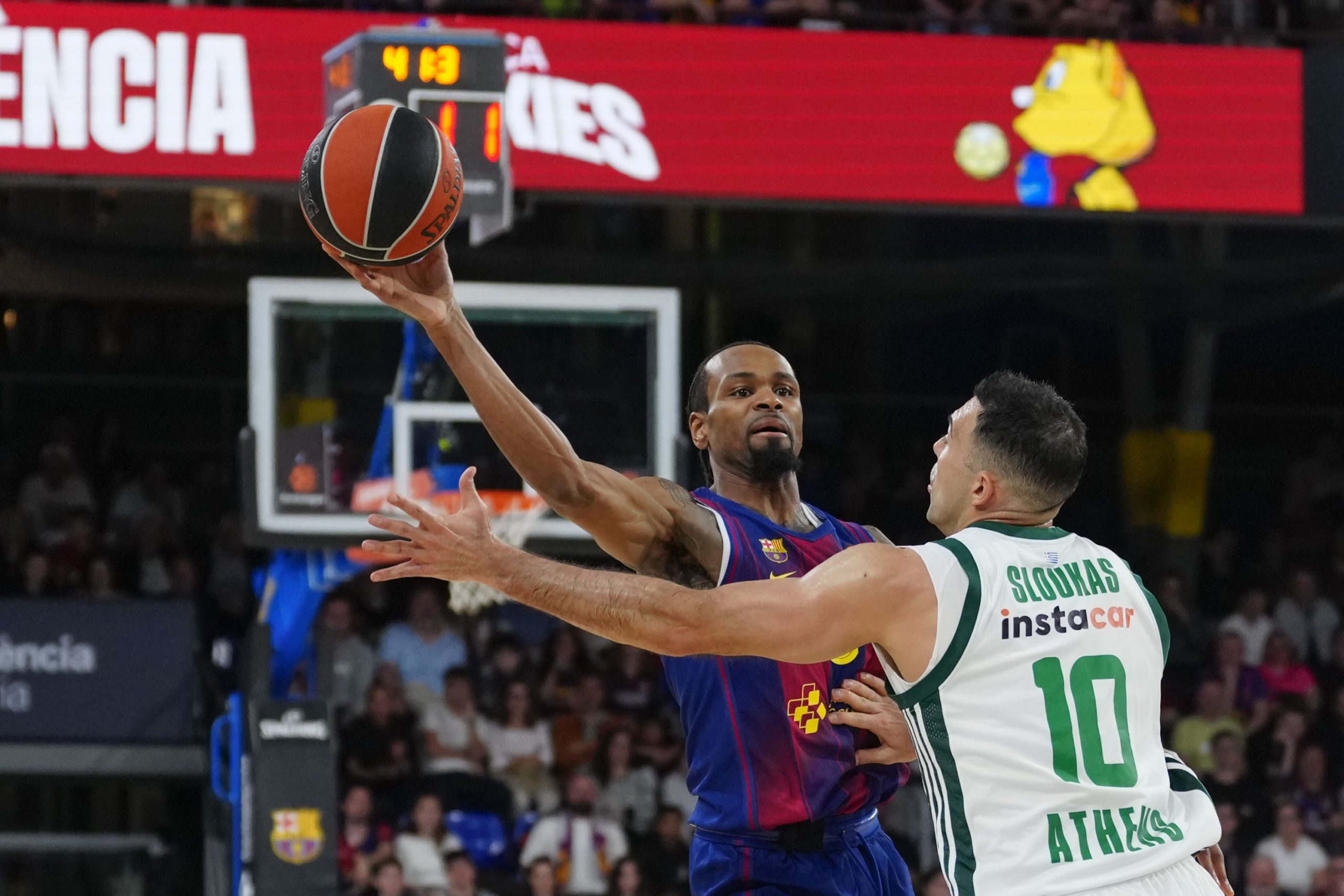 ¡Drama en el Palau! El Barça se hunde en Euroliga y se la juega contra el Mónaco
