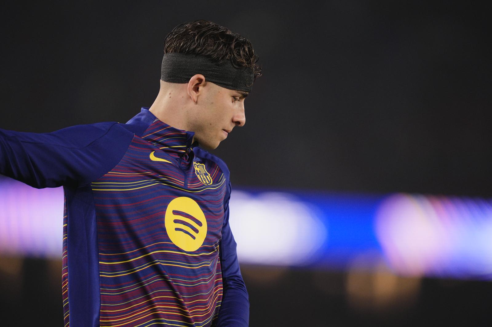 ¡Flick Sacude el Banquillo! Cambios Radicales en el Descanso Buscan la Remontada