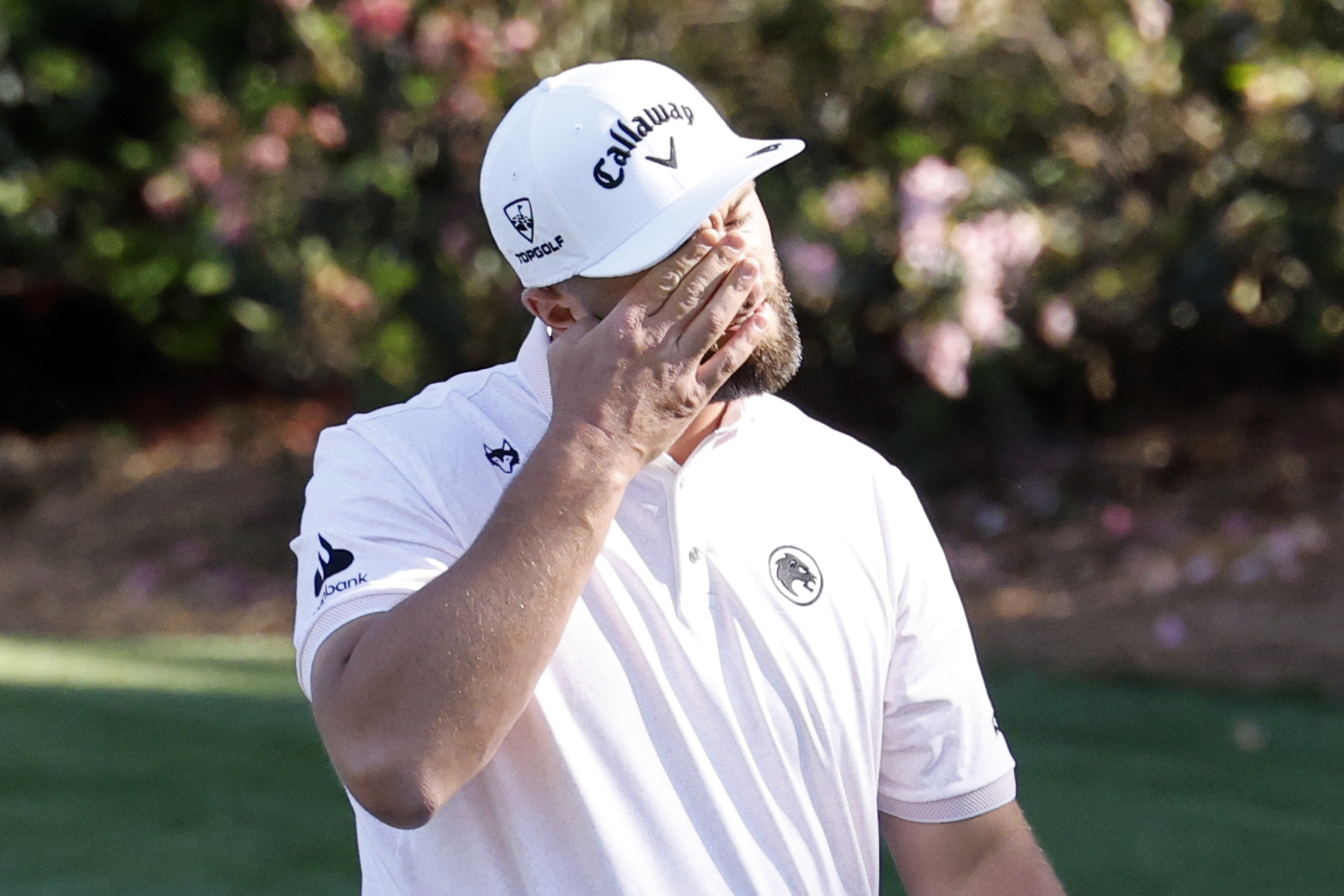 Augusta se viste de gala: McIlroy y Burns lideran un Masters que arranca con sorpresas y la dura batalla de Rahm