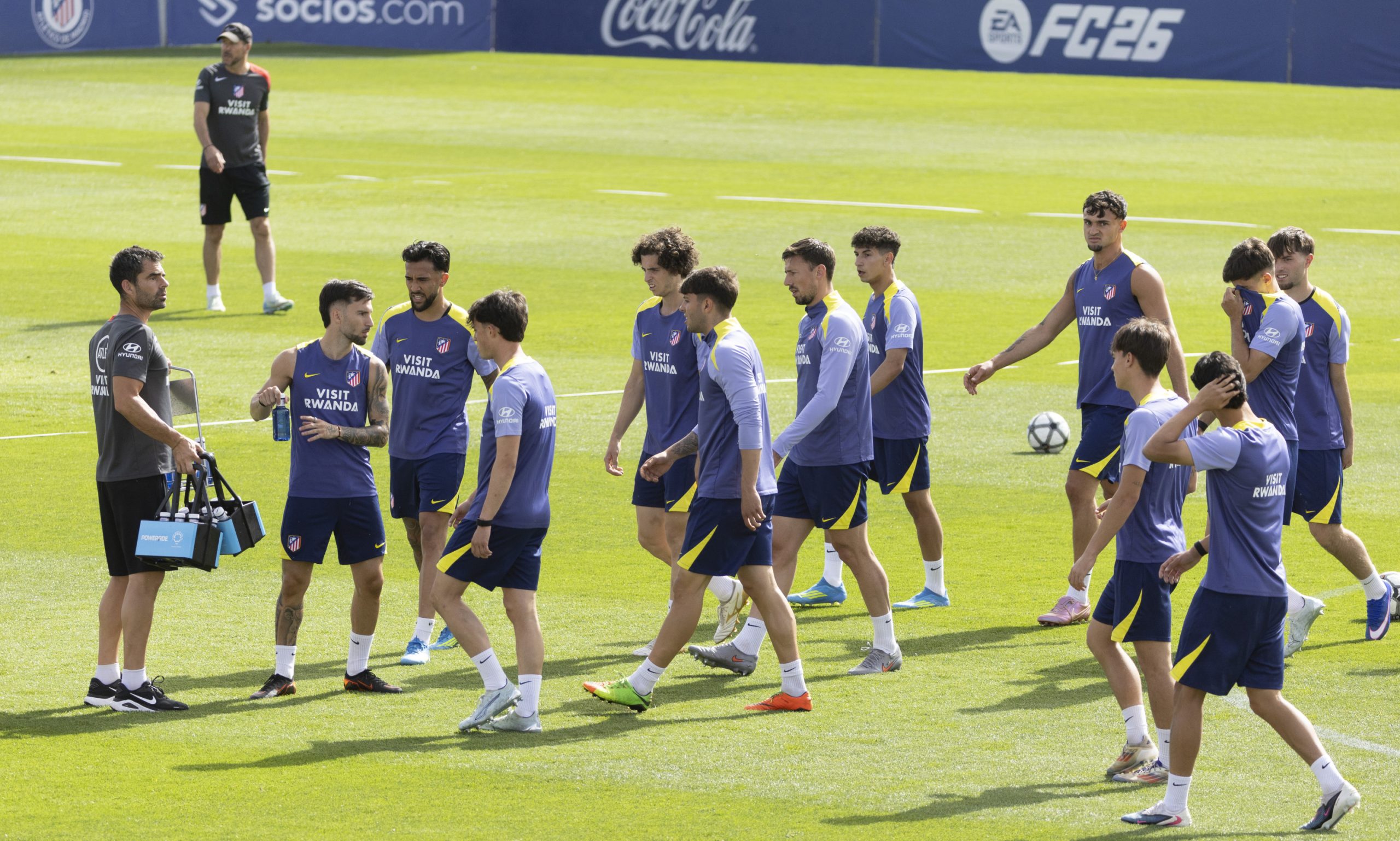 El Atlético de Madrid, entre la gloria europea y la supervivencia sevillista: Un duelo de prioridades en el Pizjuán
