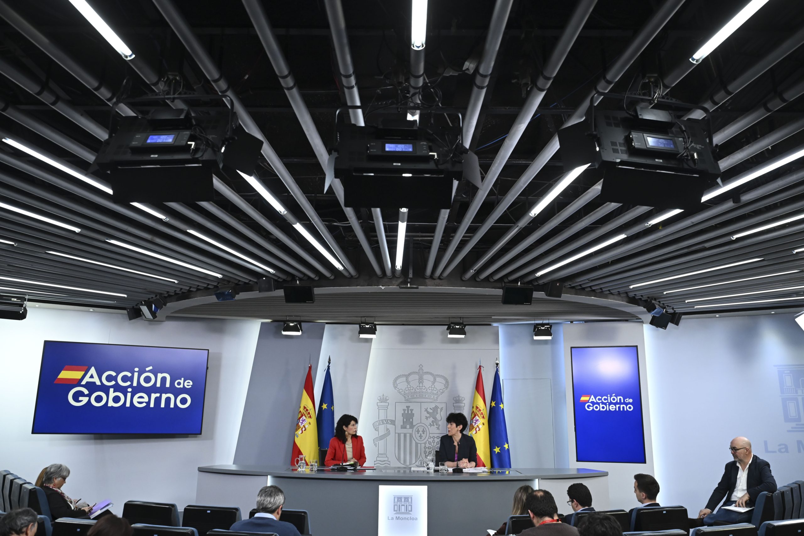 España Abre Sus Brazos: Tres Estrellas del Deporte Mundial Toman la Nacionalidad Española