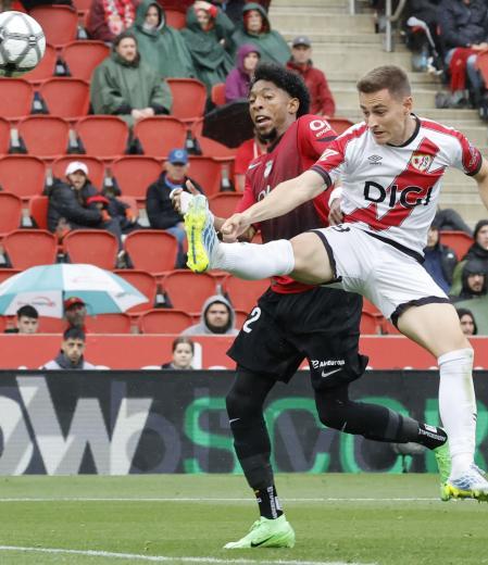 ¡El Deporte Español en Vilo! La Cantera, un Tesoro por Descubrir