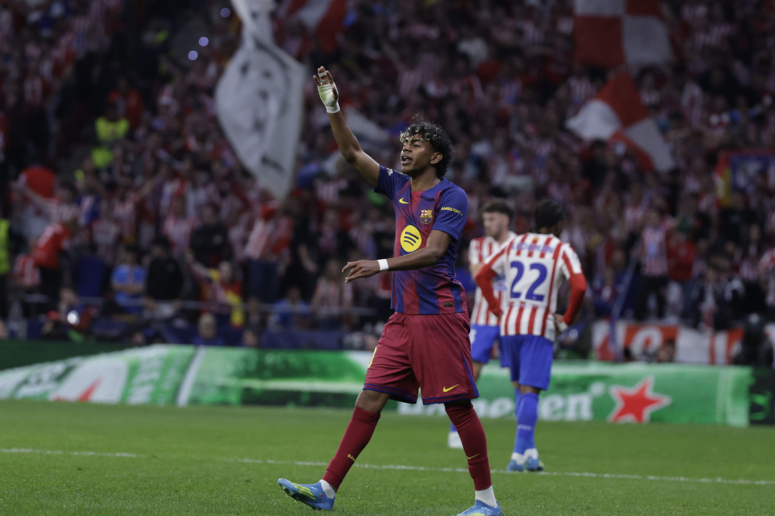 Lamine Yamal: El Fenómeno que Deslumbra y Sigue los Pasos de las Leyendas