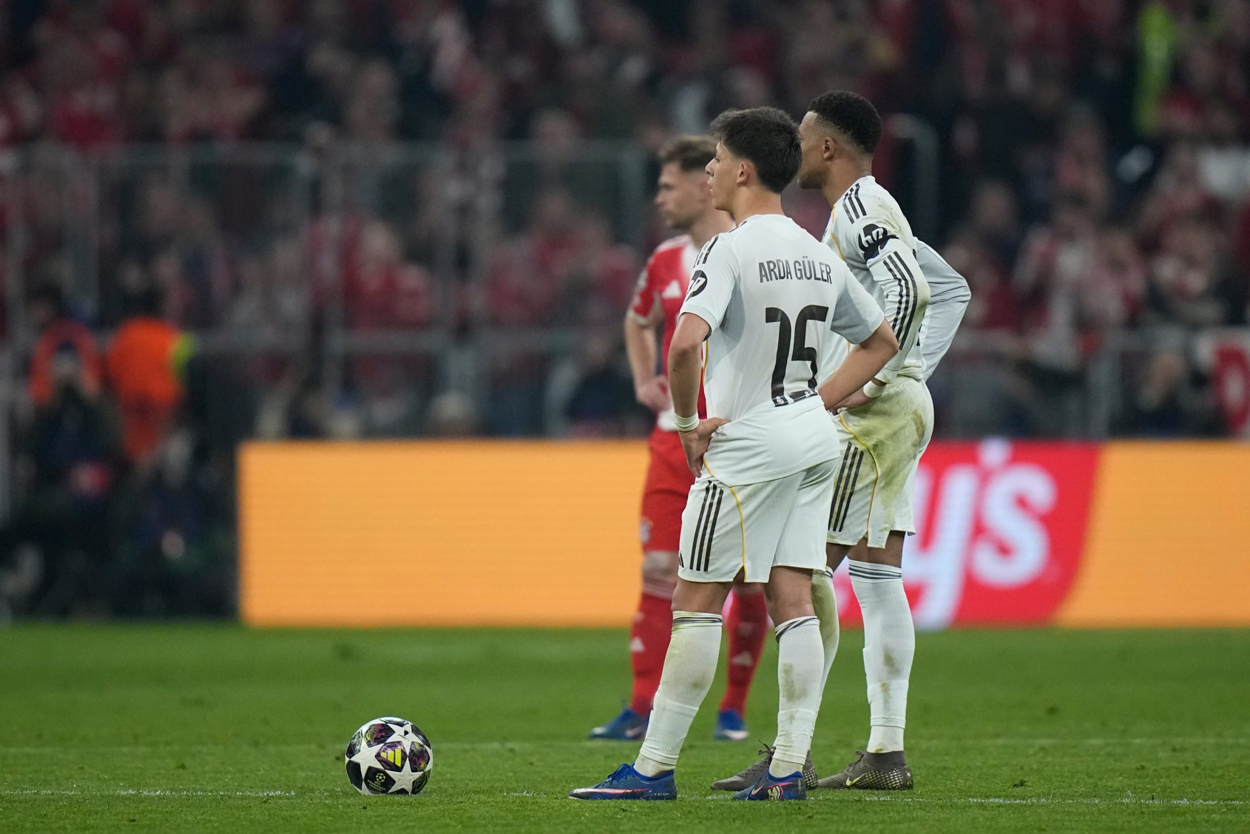 ¡Polémica en Champions! Real Madrid cae ante el Bayern tras expulsiones y un arbitraje cuestionado