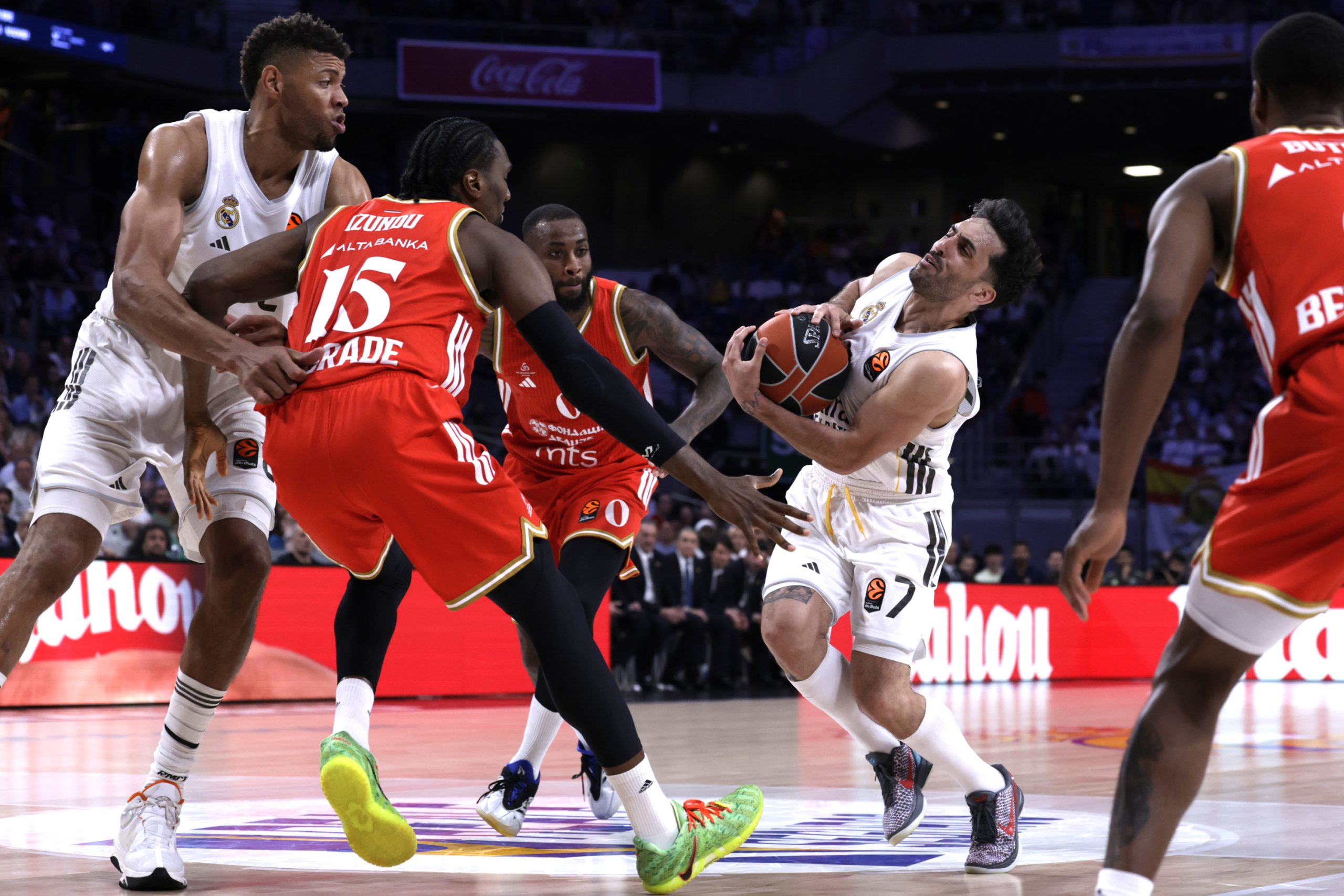 ¡El Real Madrid asegura el factor cancha en playoffs con una victoria contundente!