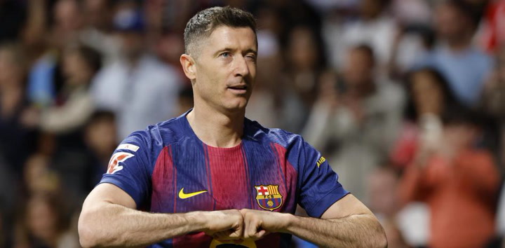 Lewandowski en la Cuerda Floja: ¿Adiós al Camp Nou o Renovación a la Baja?
