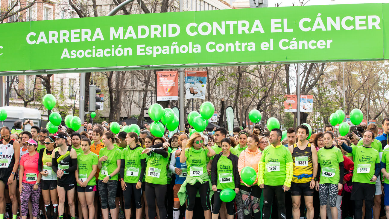 Más de 32.000 corredores se unen en Madrid para luchar contra el cáncer