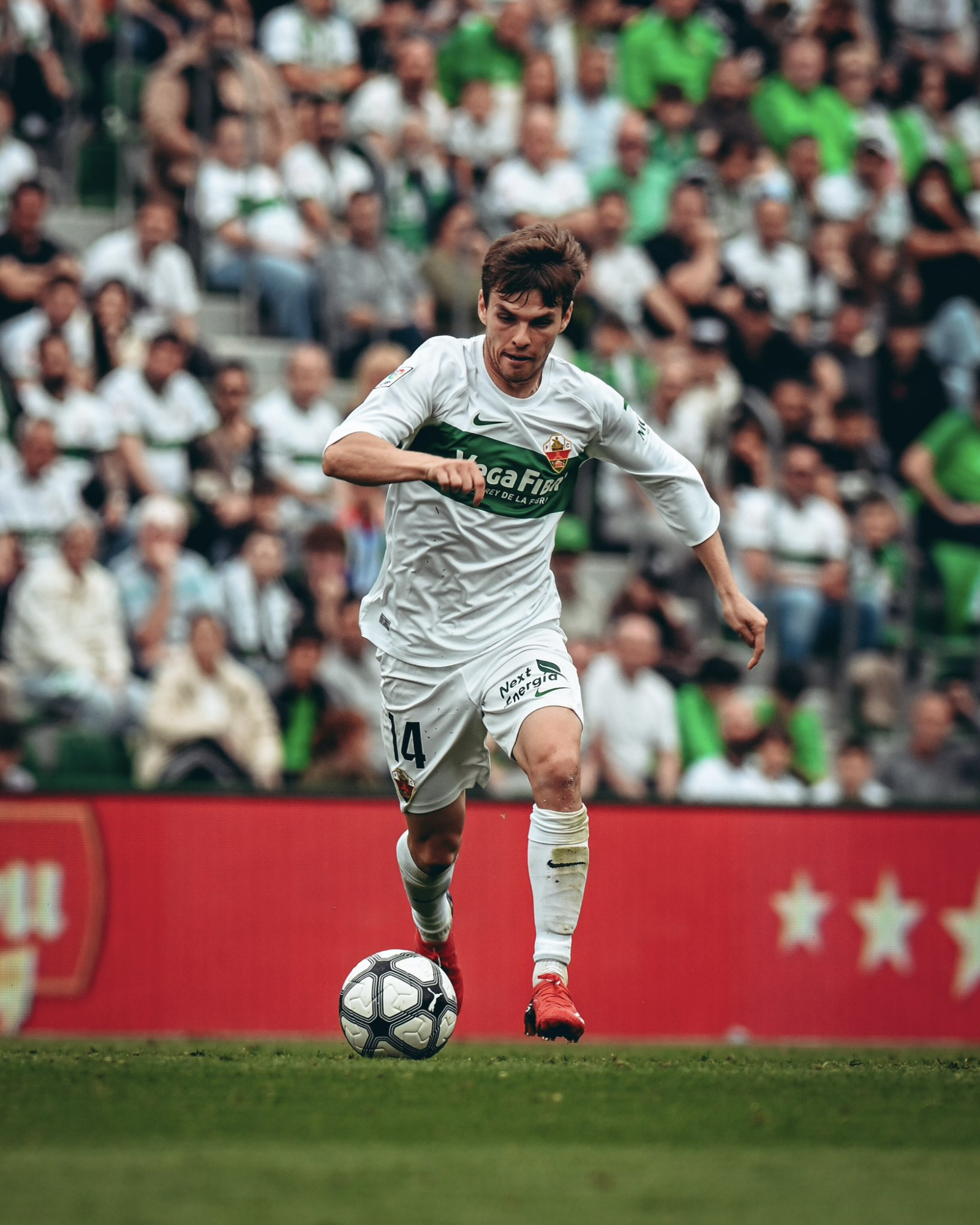 El Elche se prepara para un mes decisivo: Febas llama a la unidad y la intensidad