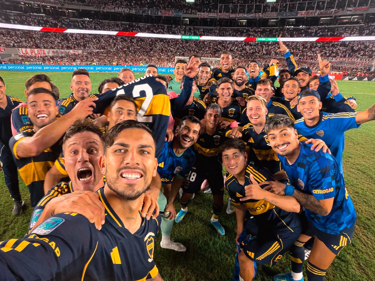 El Superclásico se tiñe de Azul y Oro: Boca Juniors asalta el Monumental y da un golpe de autoridad