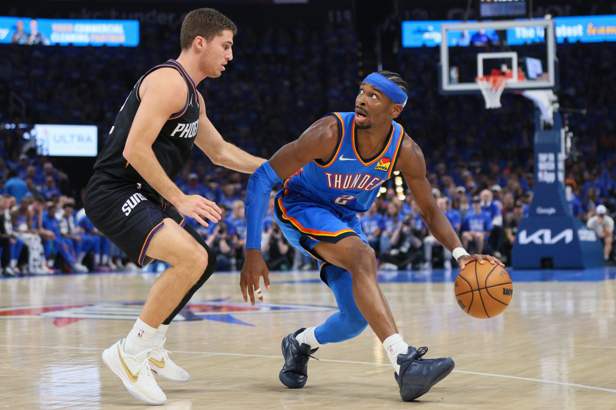 ¡Thunder Demoledor! Oklahoma Abruma a los Suns en el Inicio de los Playoffs