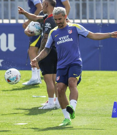 El Atlético de Madrid se prepara para un crucial partido ante el Elche con importantes bajas