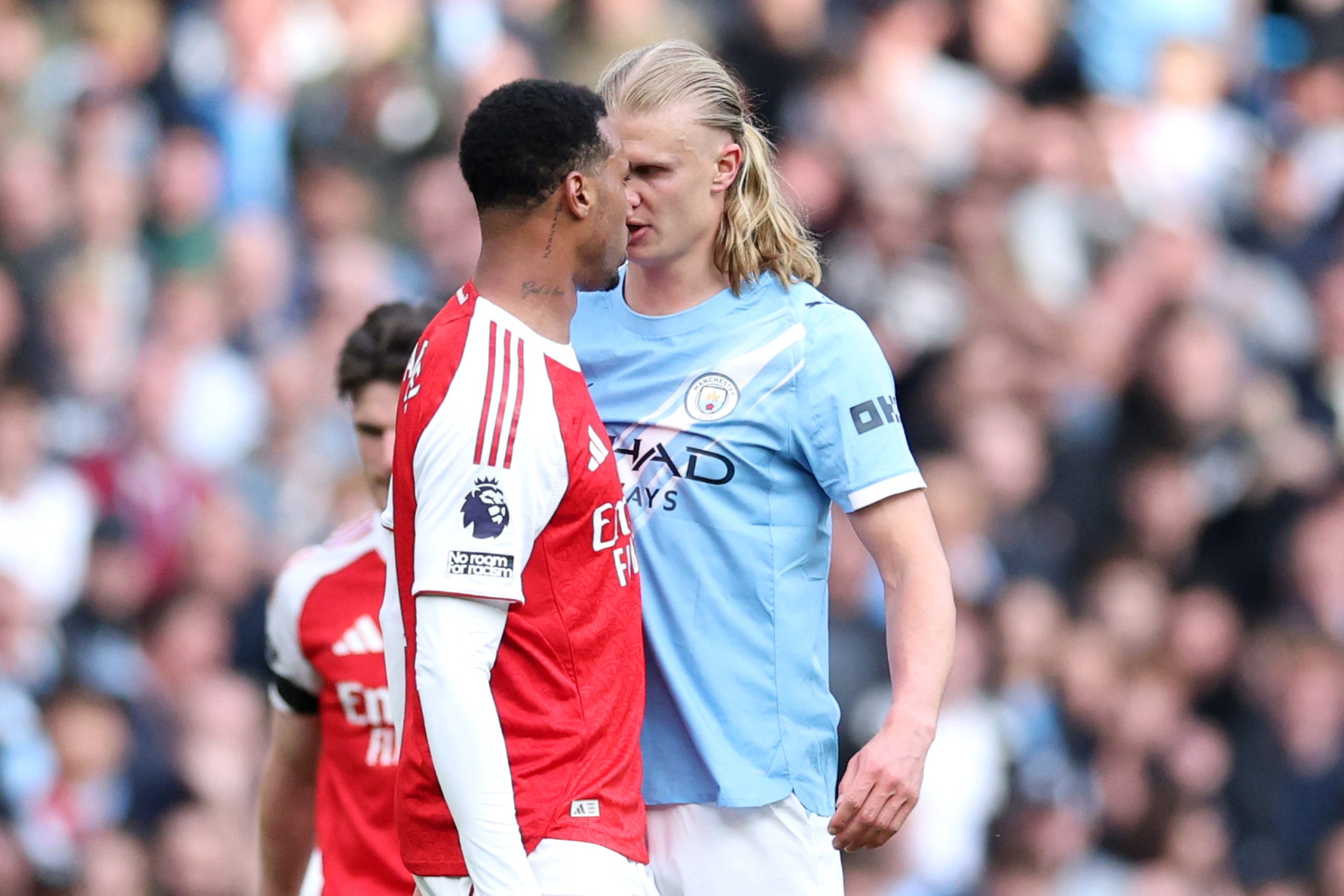 ¡La Premier League en Vilo! El Arsenal Cae ante el City en un Duelo de Titanes