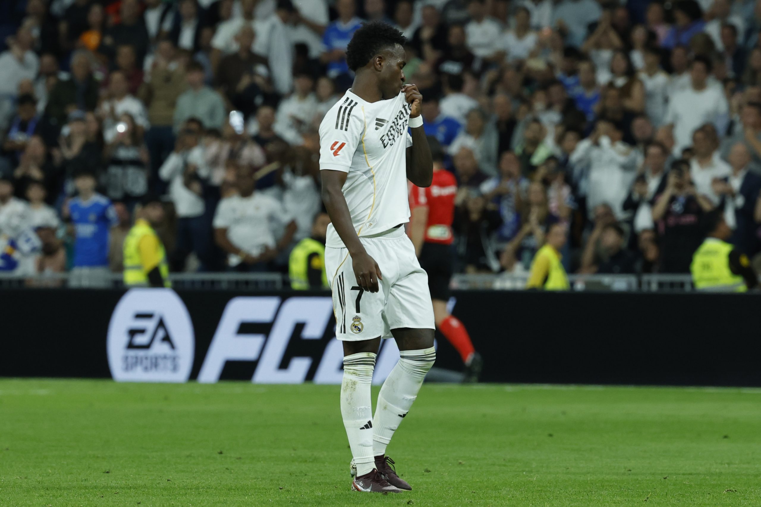 ¡Viernes de Fútbol de Alta Tensión! Betis Busca Sorprender al Madrid en un Duelo Clave