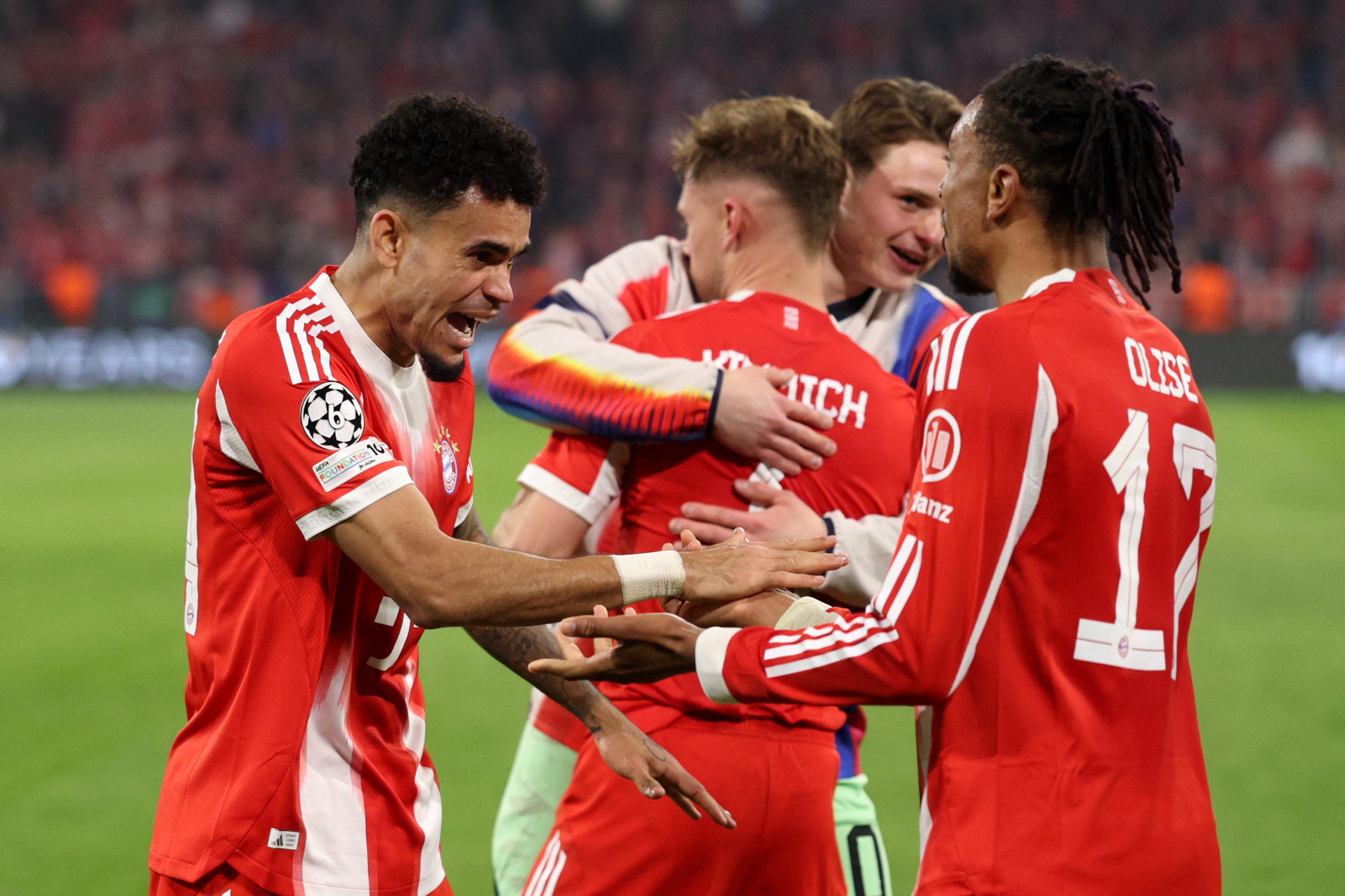 ¡Olise Deslumbra en el Bayern y Dedica un Gol Histórico a su Ídolo Messi!