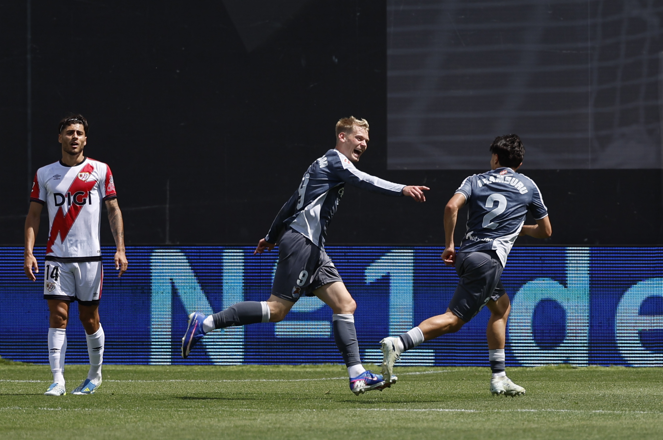 Óskarsson, el Ancla Invisible que Libera a la Real Sociedad