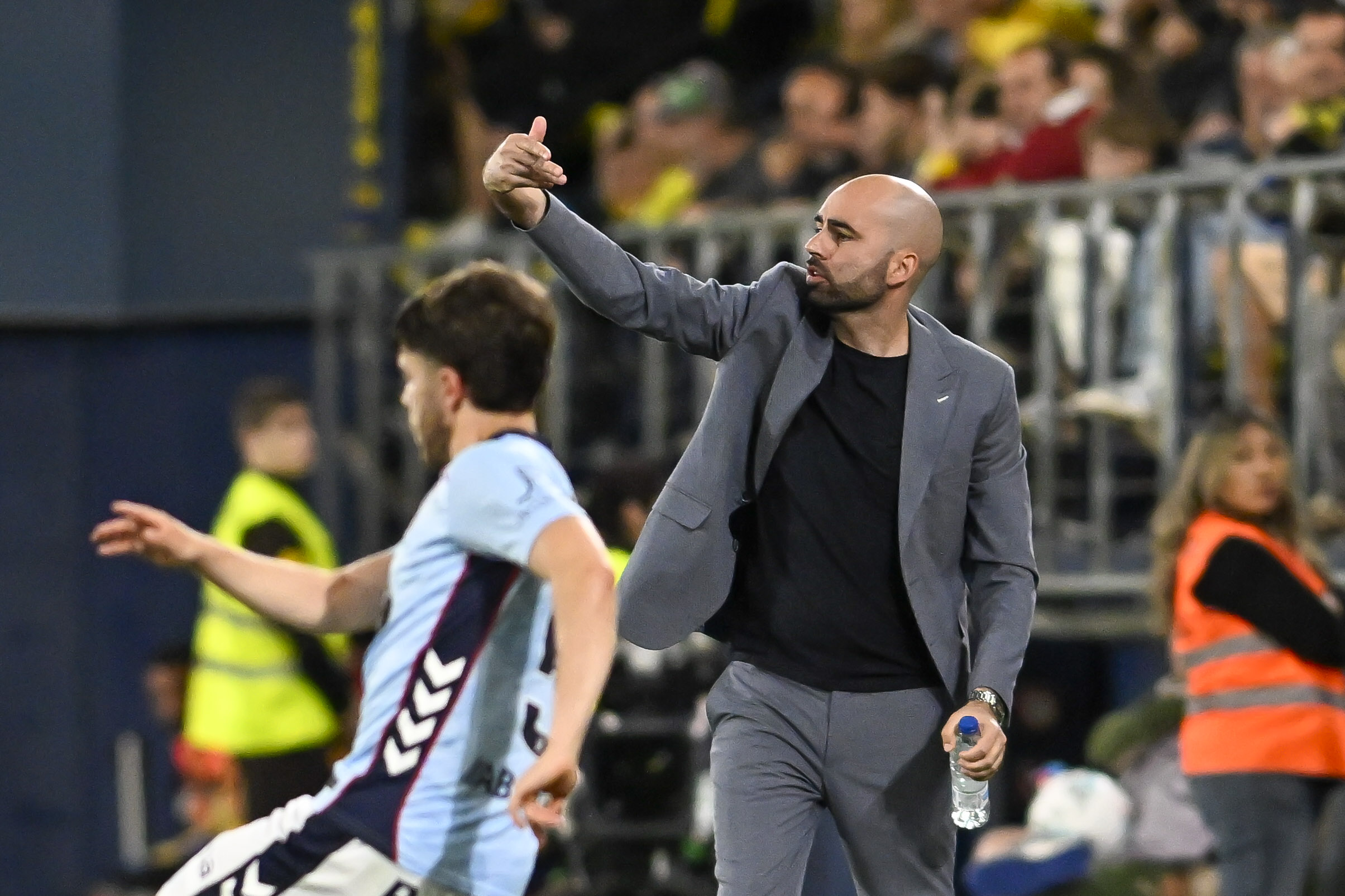 Villarreal Domina y Celta Lucha: Giráldez Analiza la Derrota con Autocrítica