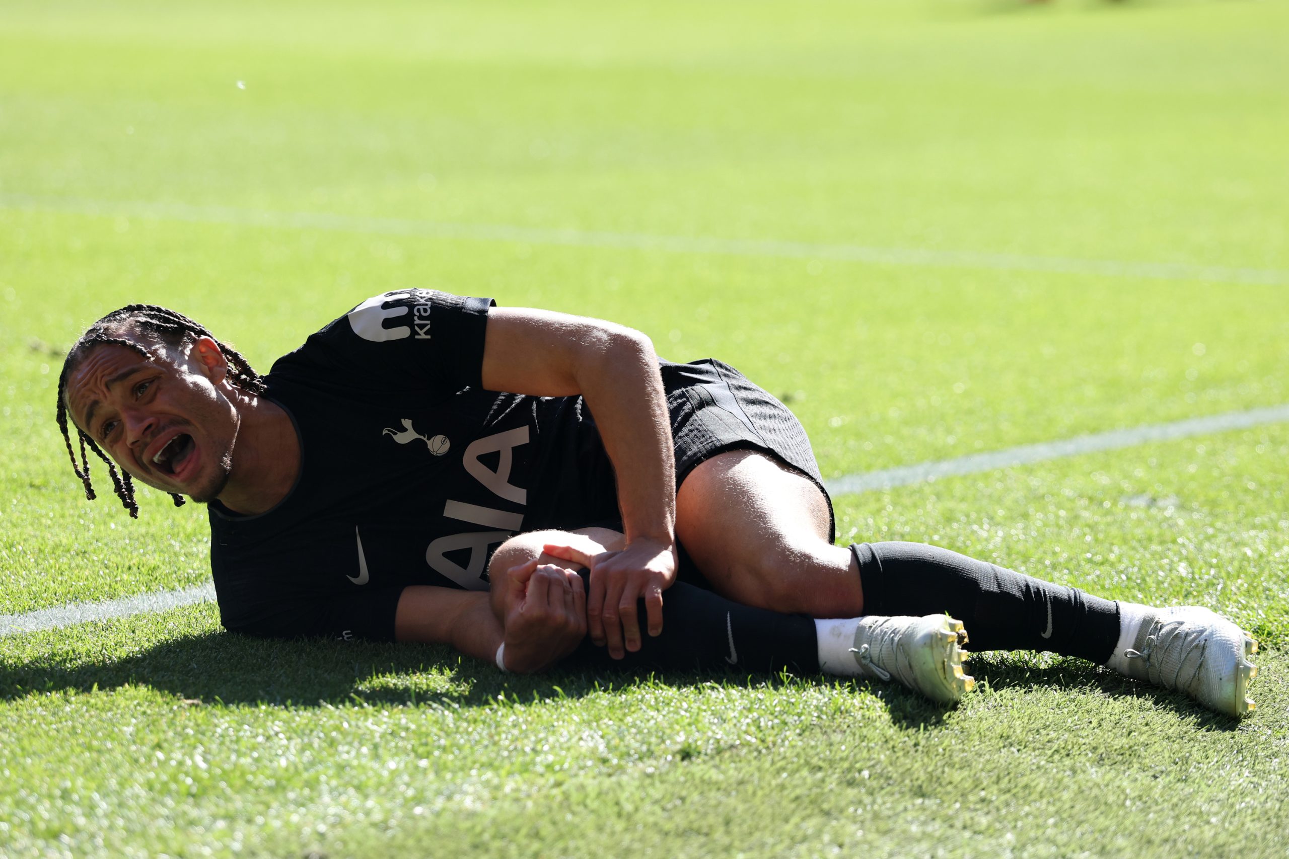 Tragedia para Xavi Simons: Su sueño mundialista se desvanece por una grave lesión
