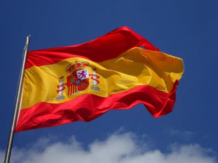 Los casinos regulados en España han generado más de 300 millones de euros en ingresos durante el año 2023.