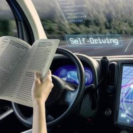 La realidad de los coches autónomos: vigilancia humana cada pocos minutos para garantizar la seguridad